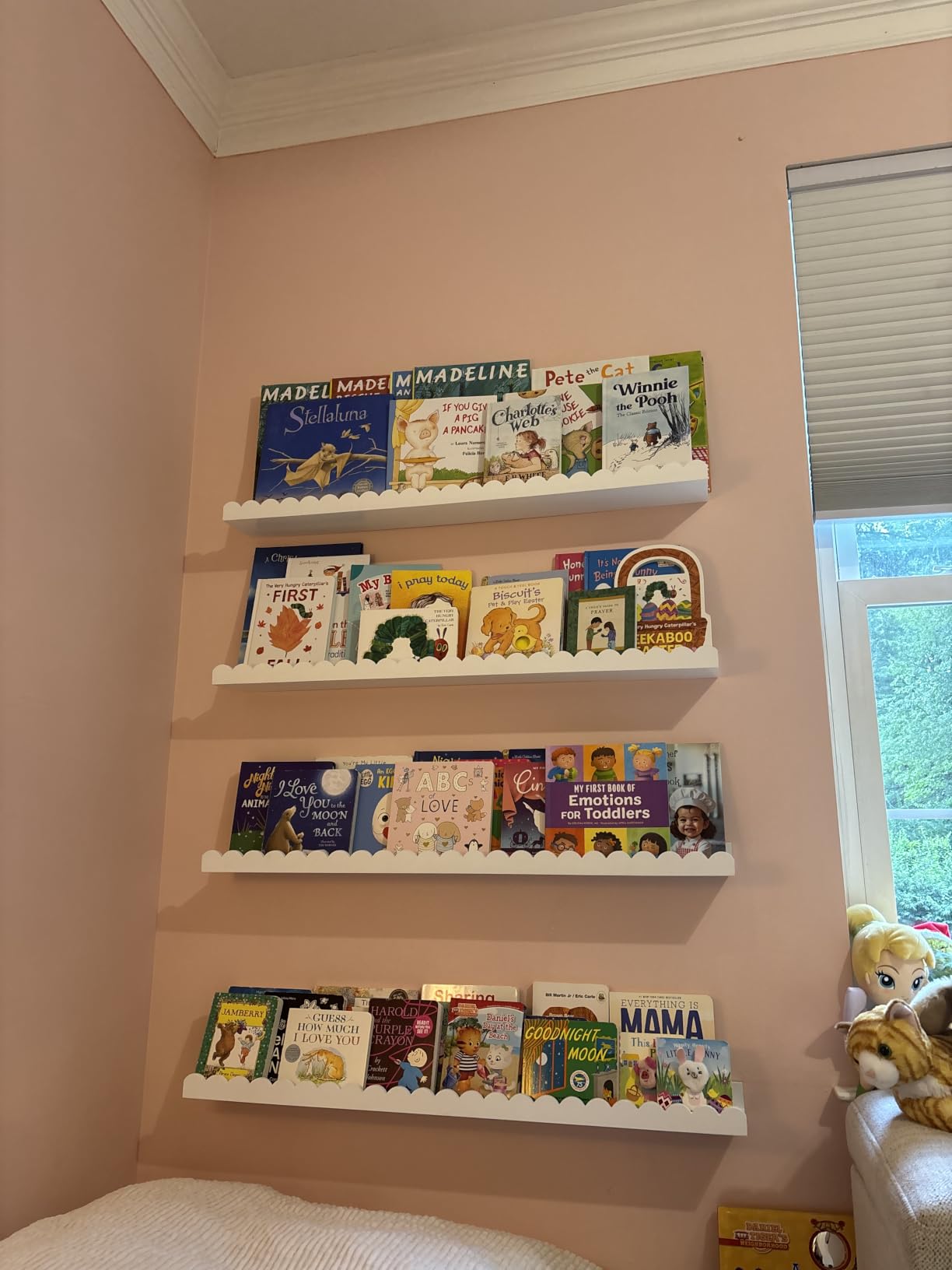 Shario Nursery Book Shelves, 4-Pack White Floating Shelves for Wall Kids, Scalloped Shelves, Wall Book Shelves for Bedroom Kids, Toddler Room, Baby Room, Nursery Decor customer photo 1