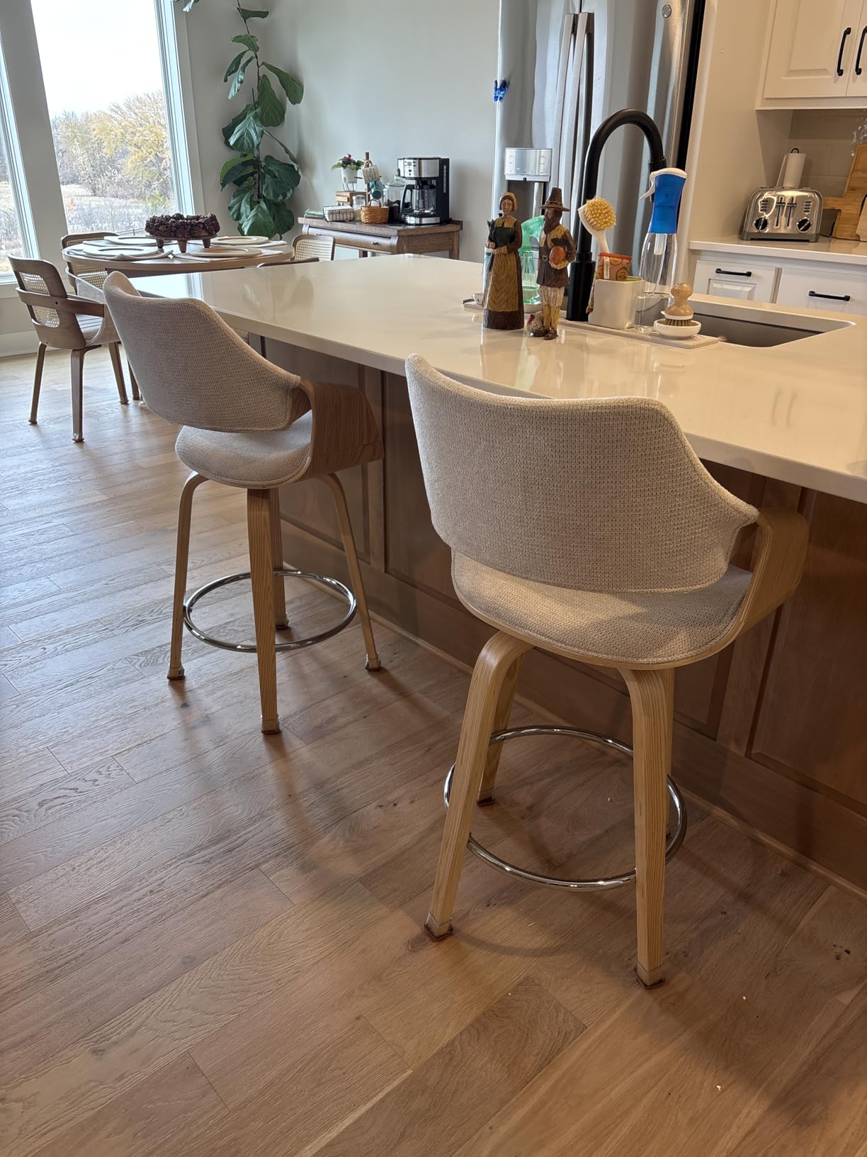 26 Inch Modern Barrel Swivel Counter Stools Counter Height Swivel Bar Stools with Backs Set of 4, Beige Chenille Upholstered Bar Height stools, Farmhouse Solid Wood Barstools for Kitchen Island, Home Bar customer photo 1