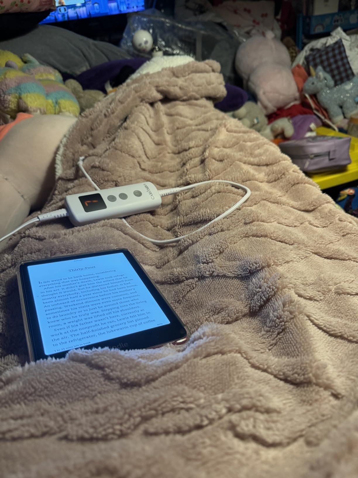 CAROMIO Electric Blanket King Size Dual Control, Heated Blanket King - Thick Tufted Sherpa, 10 Heating Levels and 10 Time Settings, ETL Certified Fast Heating Blankets King Size 90x100, White customer photo 2