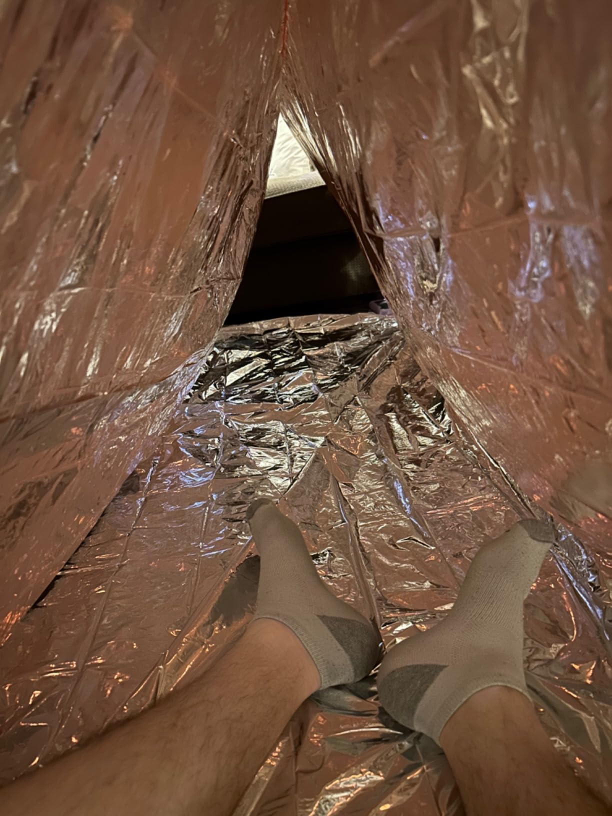 Emergency Tent, Survival Tent Shelter, Emergency Tents for 1 or 2 Person with Whistle for Bad Weather customer photo 2