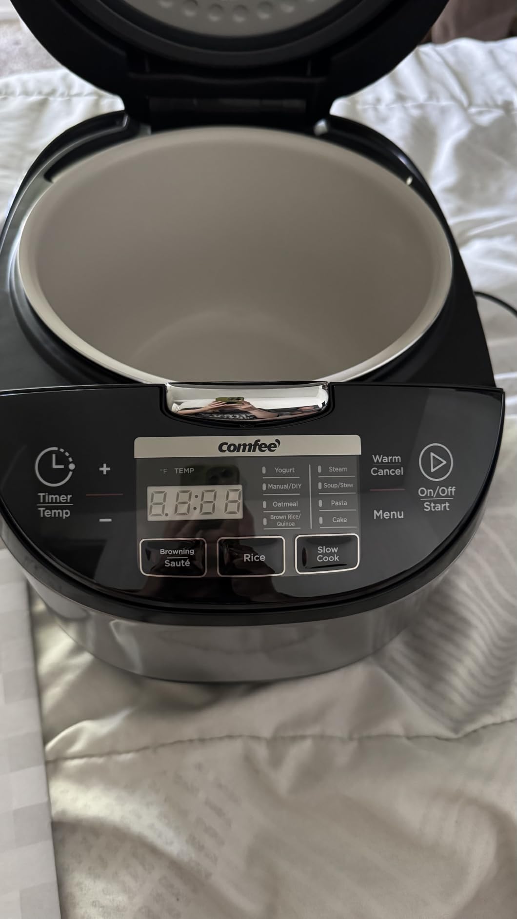 COMFEE' Rice Cooker with Fuzzy Logic, 11-Preset Modes, 6-Cups Uncooked / 12 Cups Cooked Steamer customer photo 2