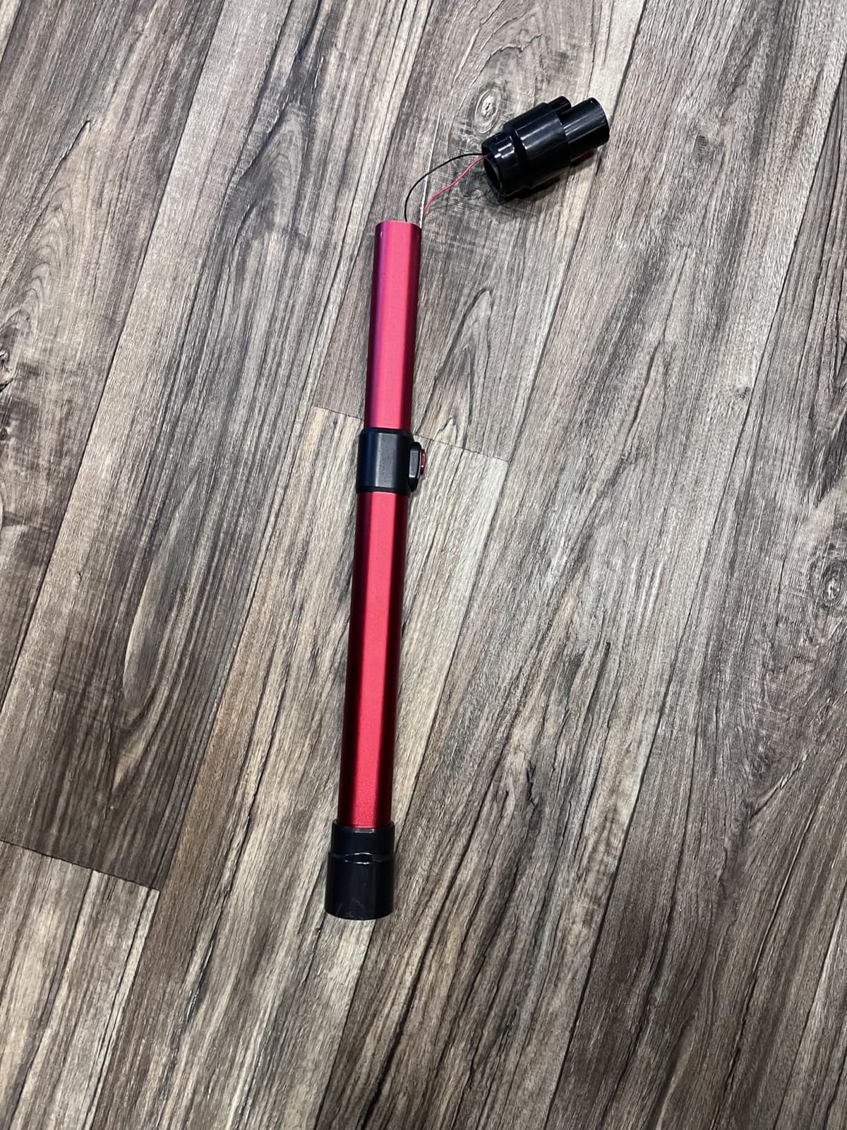 CHEBIO Lightweight Cordless Vacuum Cleaners for Home, Stick Vacuum Cordless Rechargeable with 45kPa Suction, 45-Min Run, Anti-Tangle and Self-Stand, 6 in 1 Hardwood Vacuum Cleaner (red) customer photo 1
