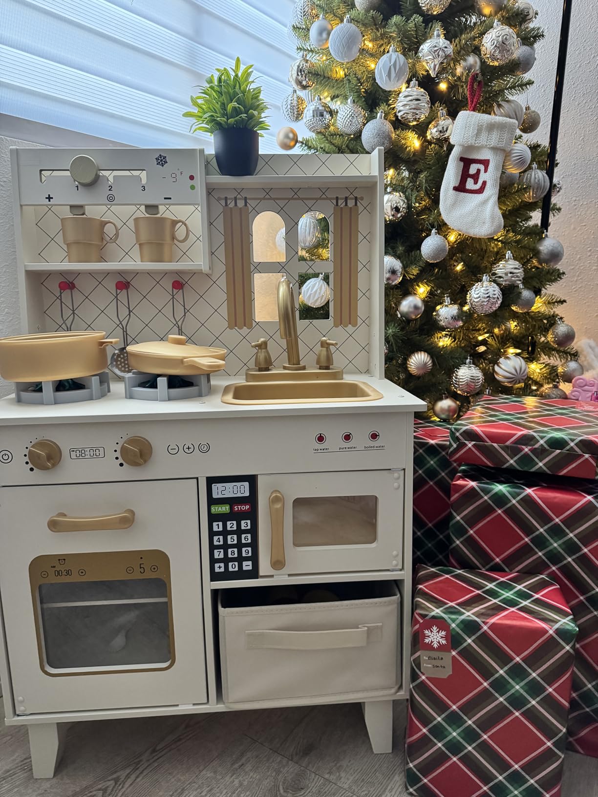 BIERUM Play Kitchen w/Realistic Lights, Sounds, Pretend Play Set for Kids, Interactive Wooden Kitchen with Coffee Maker & Microwave, 24 Pcs Toy Food & Cookware Accessories, Toddlers Gift for Ages 3+ customer photo 2