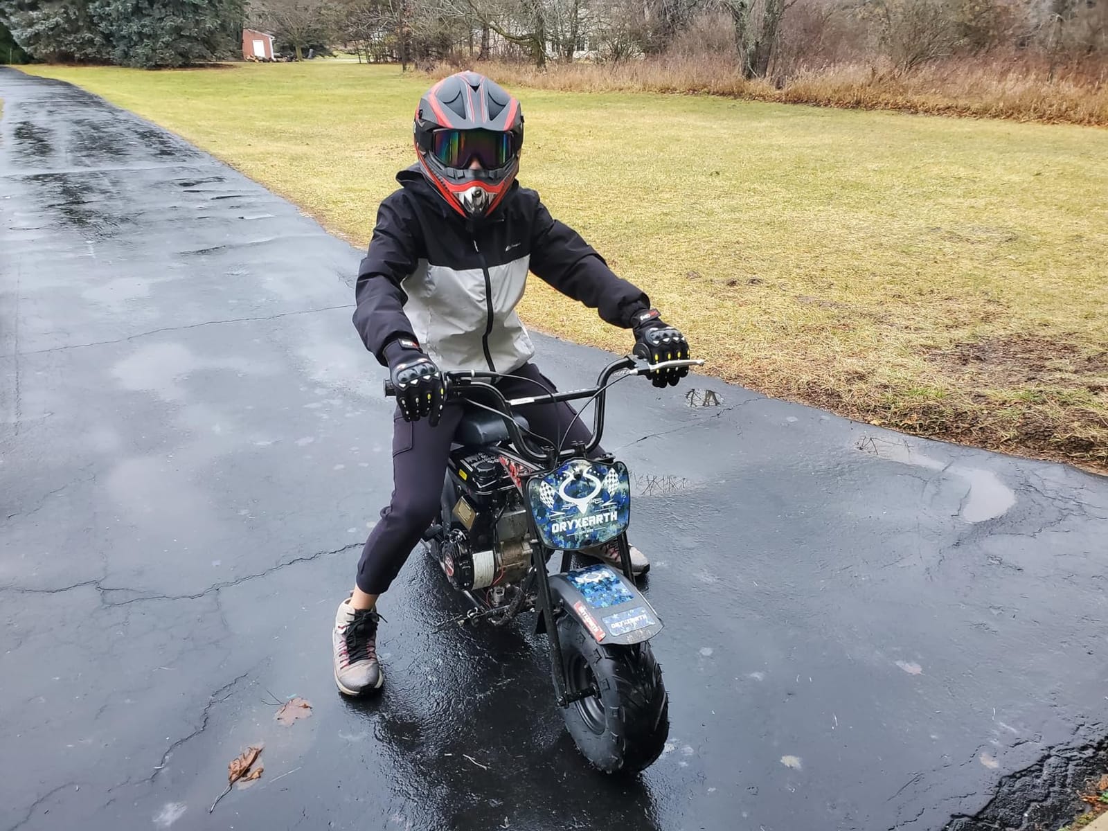 BRM100 Mini Dirt Pit Bike 105cc 4-Stroke Off Road for Teens Adults 220 LBS | 3.5HP EPA-Approved Engine, Up To 30 Mph, Rear Disc Brake, 145/70-6 Knobby Fat Tires, Pull-Start, 90% Assembled, Black, Basic customer photo 2