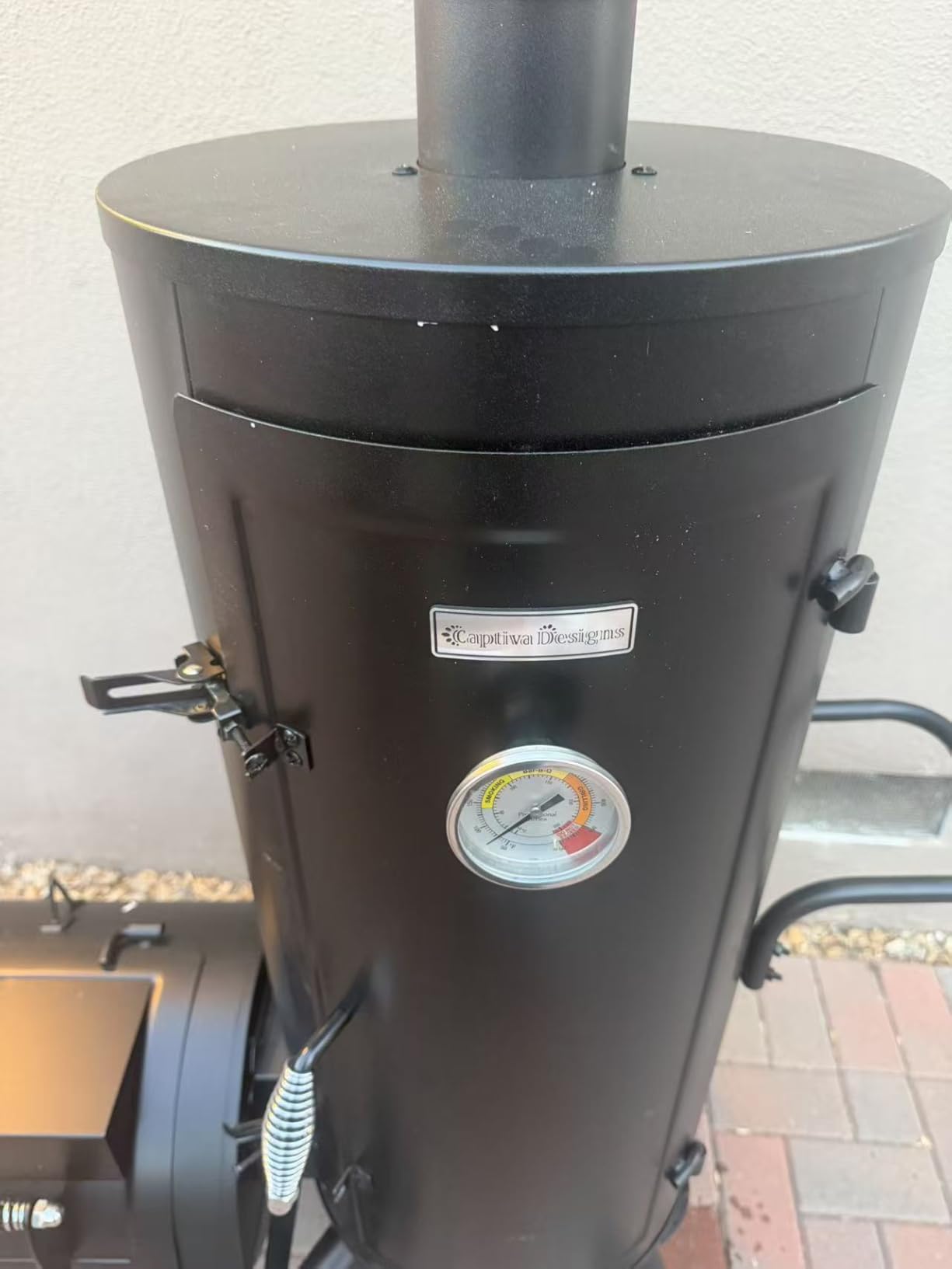 Captiva Designs Vertical Charcoal Smoker Grill Extra Large Barbecue Grill | 961 SQ.IN Outdoor Barrel BBQ Meat Smoker with 5 Removable Smoking Grates & Built-in Hooks for Outdoor Backyard Cooking customer photo 2