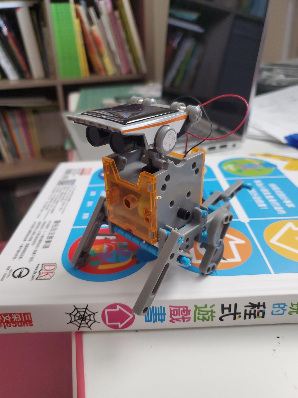 Solar Robot Building Kit STEM Gift for Boys Aged 8-13, DIY 15-in-1 Educational Science Building Toy, Solar or Battery Powered Robotic Set for Children Birthday with 212 Pieces customer photo 2