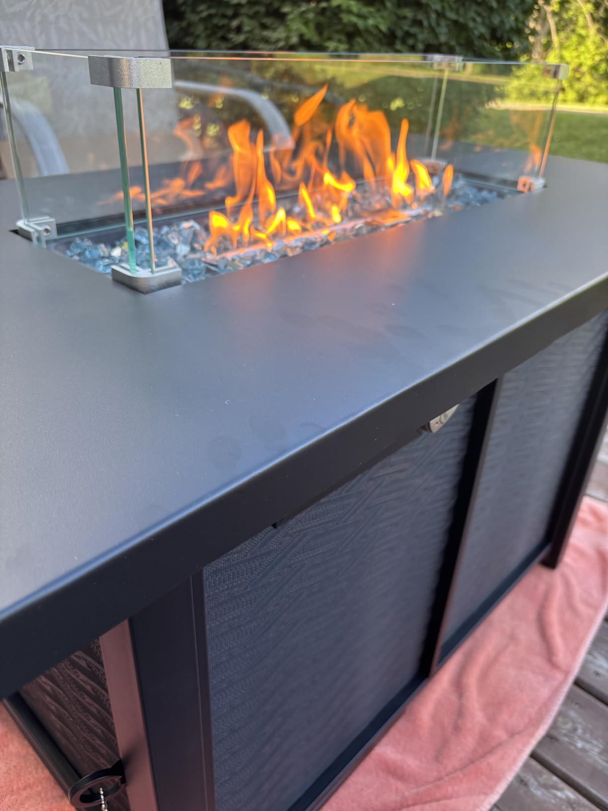 43 Inch Propane Fire Pit Table for Patio & Backyard, 50,000 BTU Steel Gas Fire Pit with Lid & Lava Rocks, Outdoor Table Heater for Deck, Garden, Smokeless Flame customer photo 2