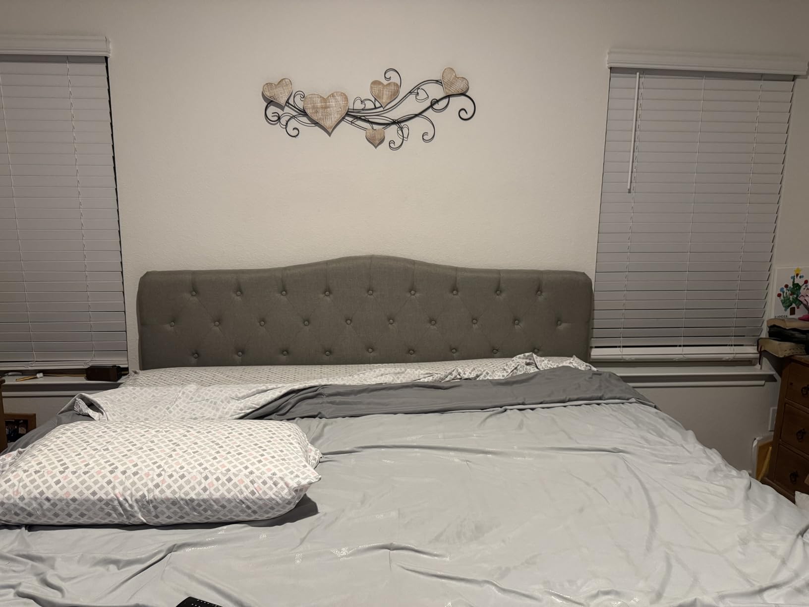 Rosevera Givanna Adjustable Height Headboard with Linen Upholstery and Button Tufting for Bedroom, Queen, Beige Linen customer photo 1