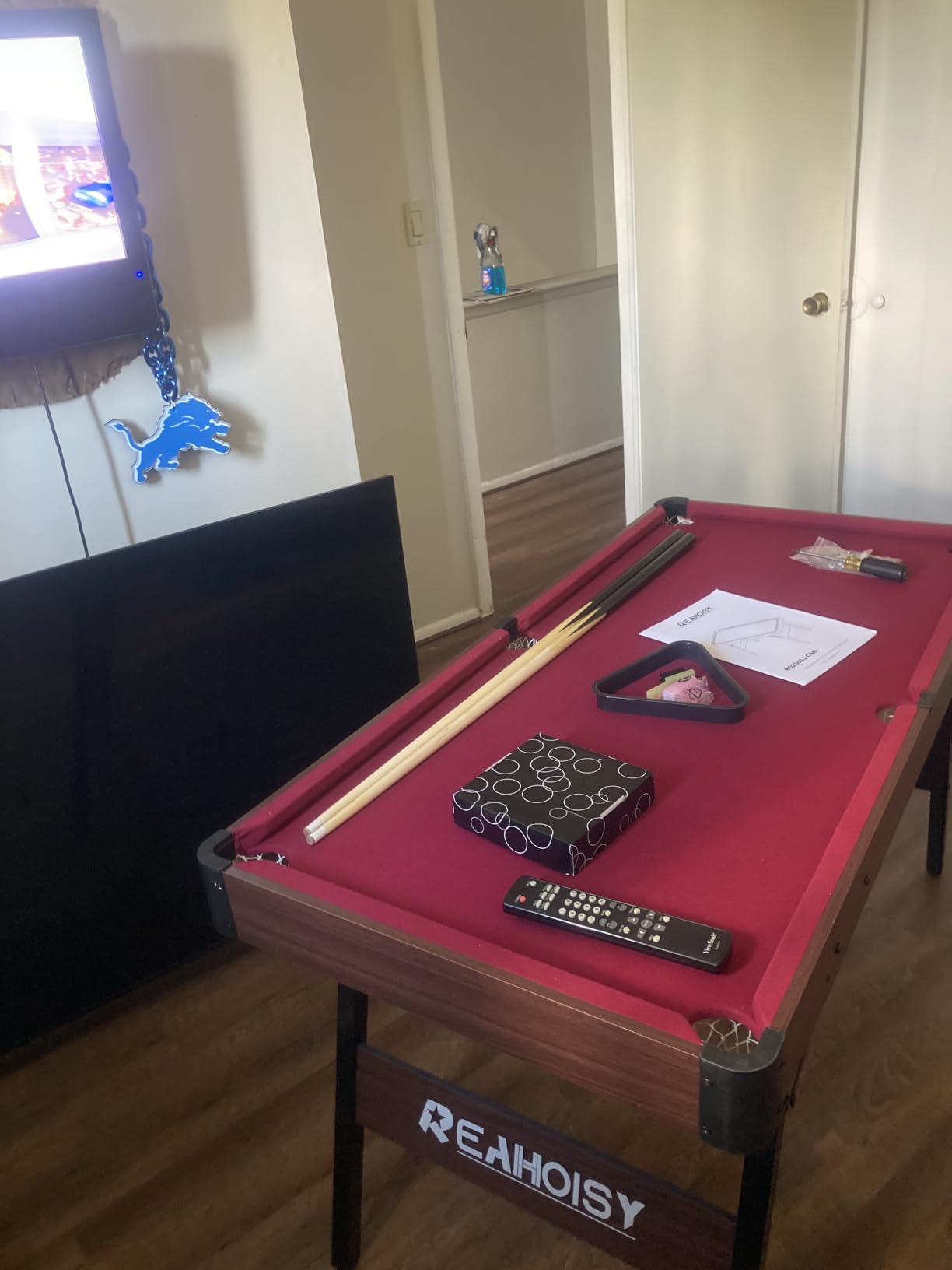 Folding Pool Table, Portable Billiard Game Tables for Kids and Adults, Mini Pool Table with Locking Legs, Adjustable Feet, Balls, Cues, Triangle, Chalk, Brush customer photo 1