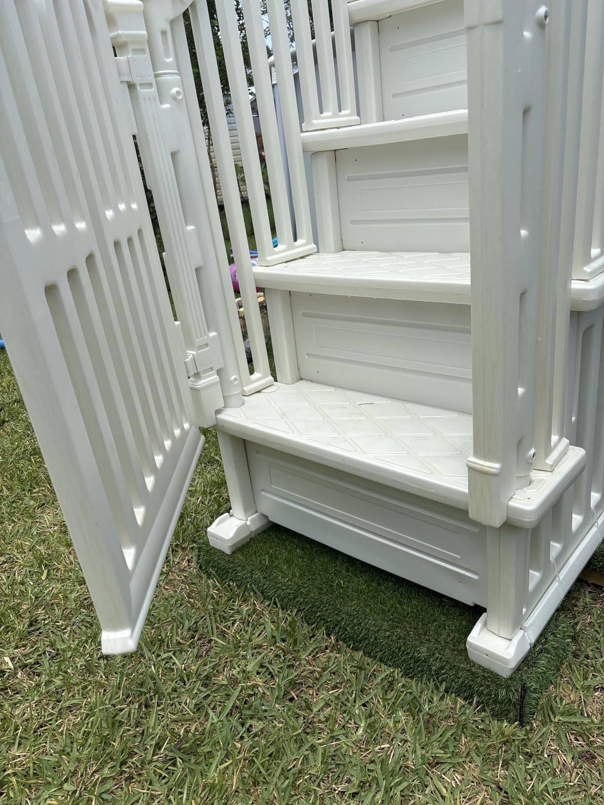 Anti-Slip Pool Steps Entrance System with Gate | Pearl White | for Above Ground Swimming Pools | Safety Stairs Capacity Up to 400 lbs customer photo 1