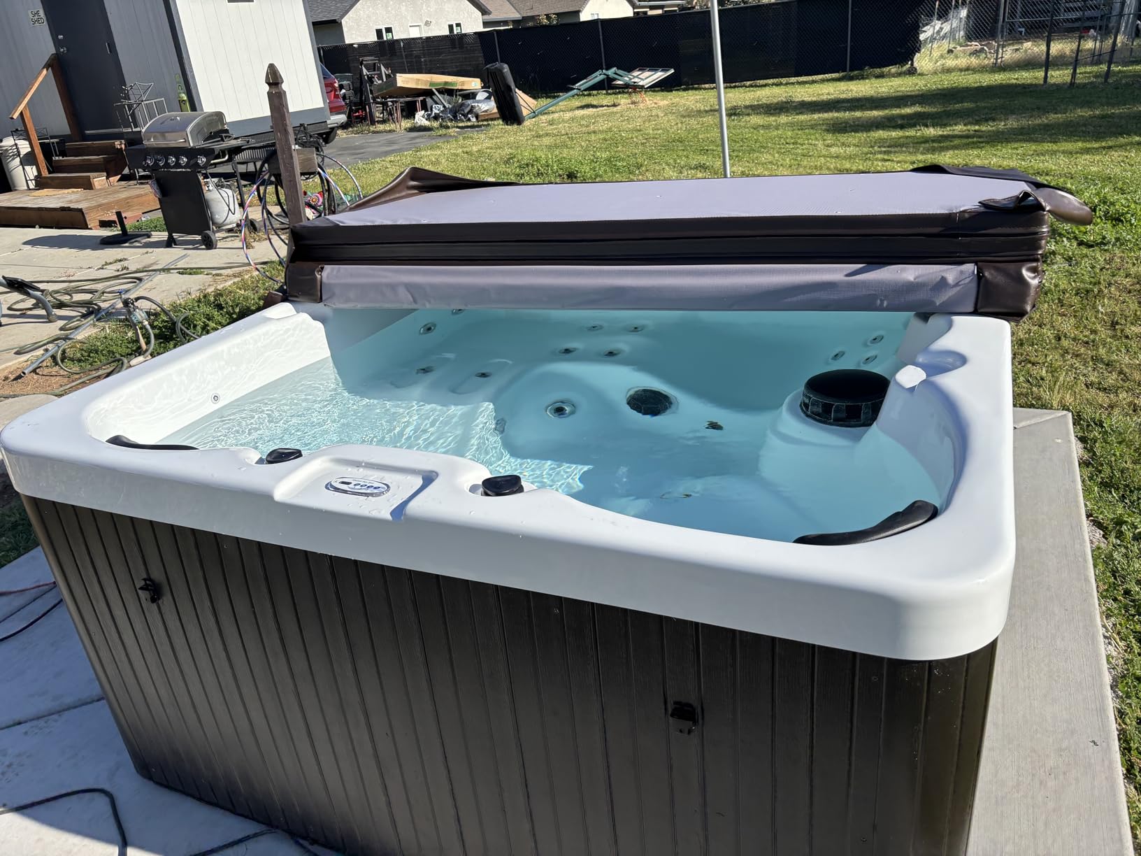 Hudson Bay HB31 3-Person Hot Tub with 31 Therapy Jets and Digital Controls - Sterling Acrylic Interior and Mocha Exterior Cabinet - Ideal for Backyard Relaxation and Hydrotherapy customer photo 2