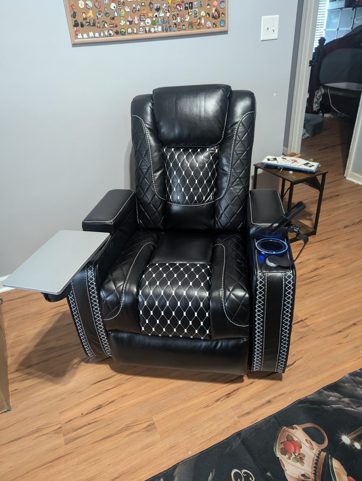 JIKFRIMA Power Zero Gravity Recliner Chair for Adults, Home Theater Seating with Smart Cup Holders, USB Ports, Hidden Arm Storage, Tray Table, Phone Holder, Reading Light customer photo 1