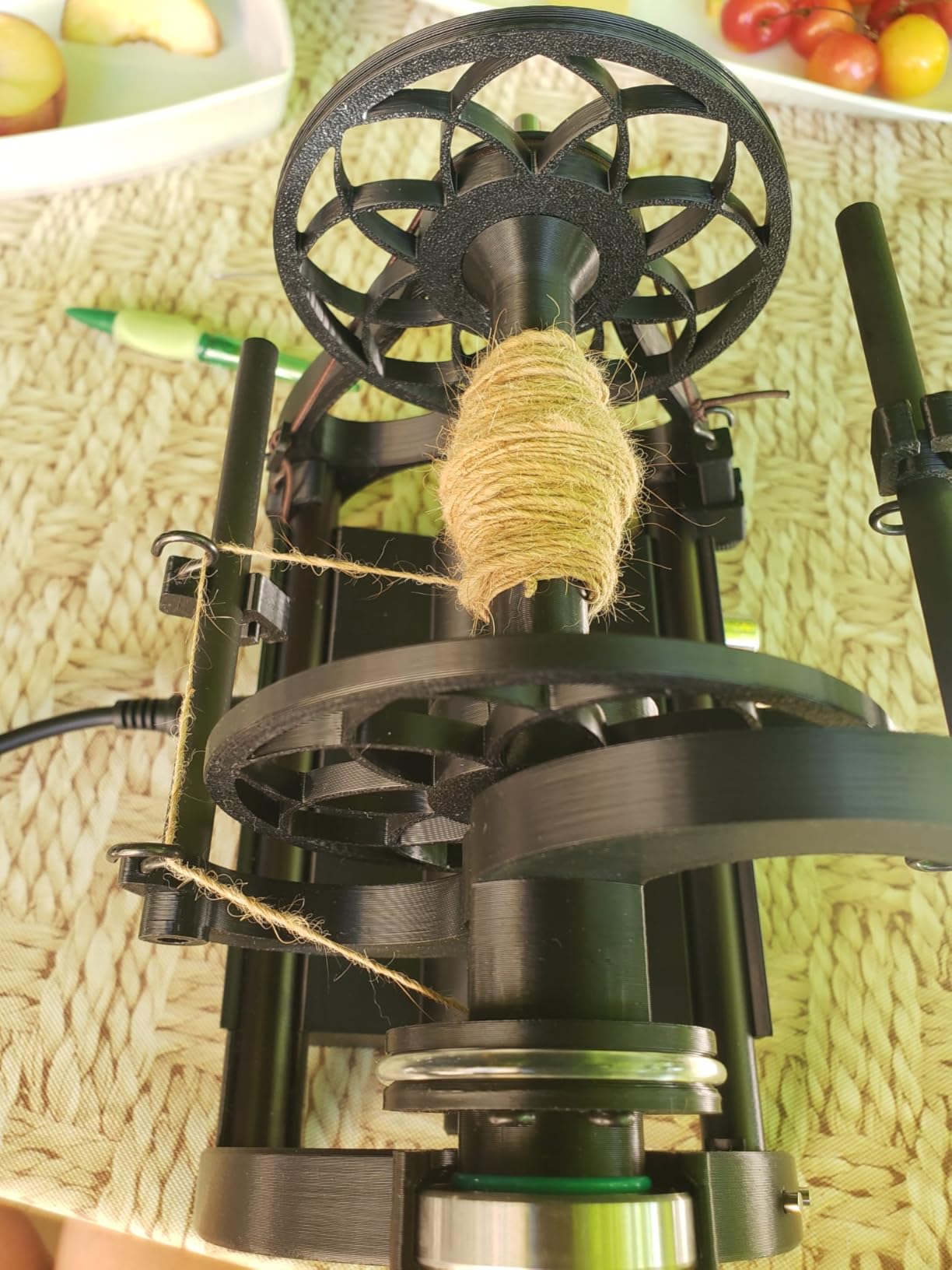 Electric Yarn Spinner Kit with Foot Controller & 3 Bobbins, Small Yarn Winder with Forward & Reverse customer photo 2
