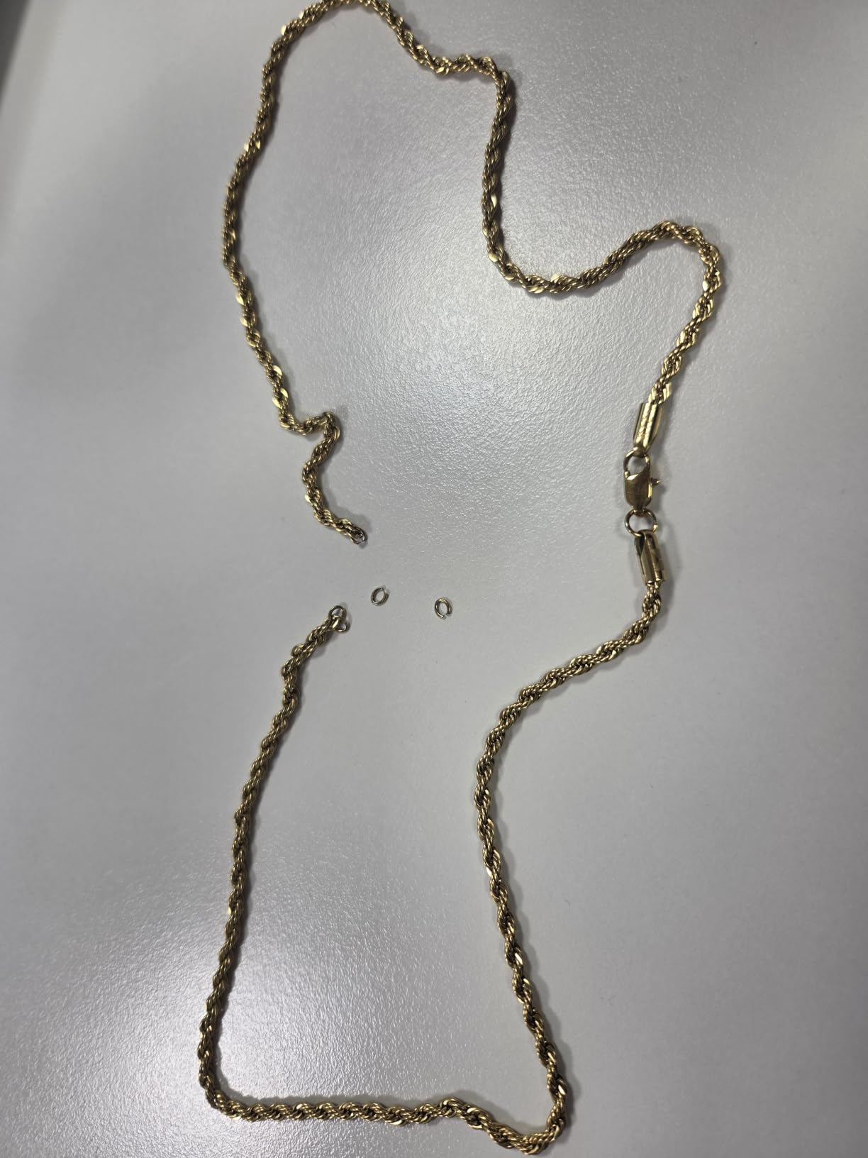 RTZN Gold Rope Chain for Men - 3mm, 4mm Mens Rope Chain - Premium Stainless Steel Necklace for Men & Boys - Non-Tarnish & Waterproof Black, Silver, Gold Mens Chain Necklaces - 18/20/22/24/26 Inches customer photo 1