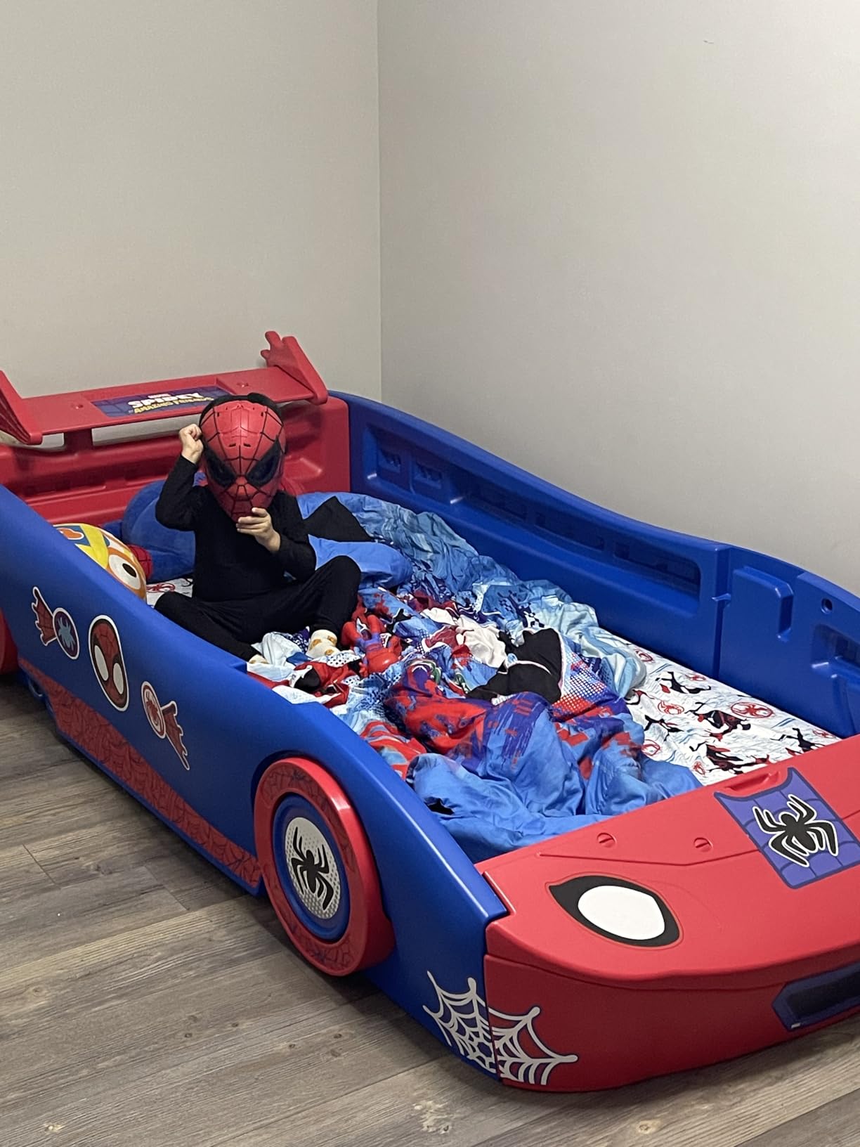 Delta Children - Spidey and His Amazing Friends Web Crawler Race Car Twin Bed, Blue/Red customer photo 2