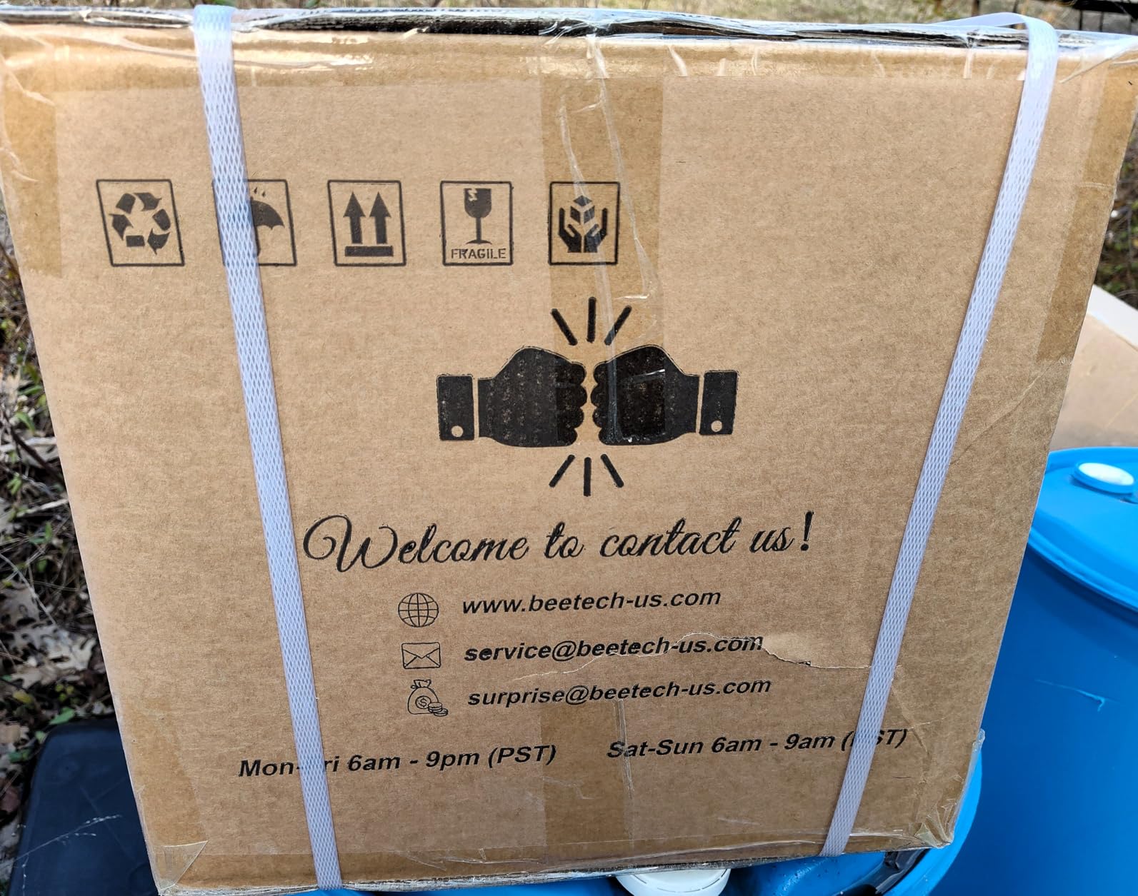 BeeTech Newest 8 Frame Bee Hive Boxes Starter Kit Hand Painted Includes Beekeeping Supplies Tools and Cowboy Bee Hat customer photo 2