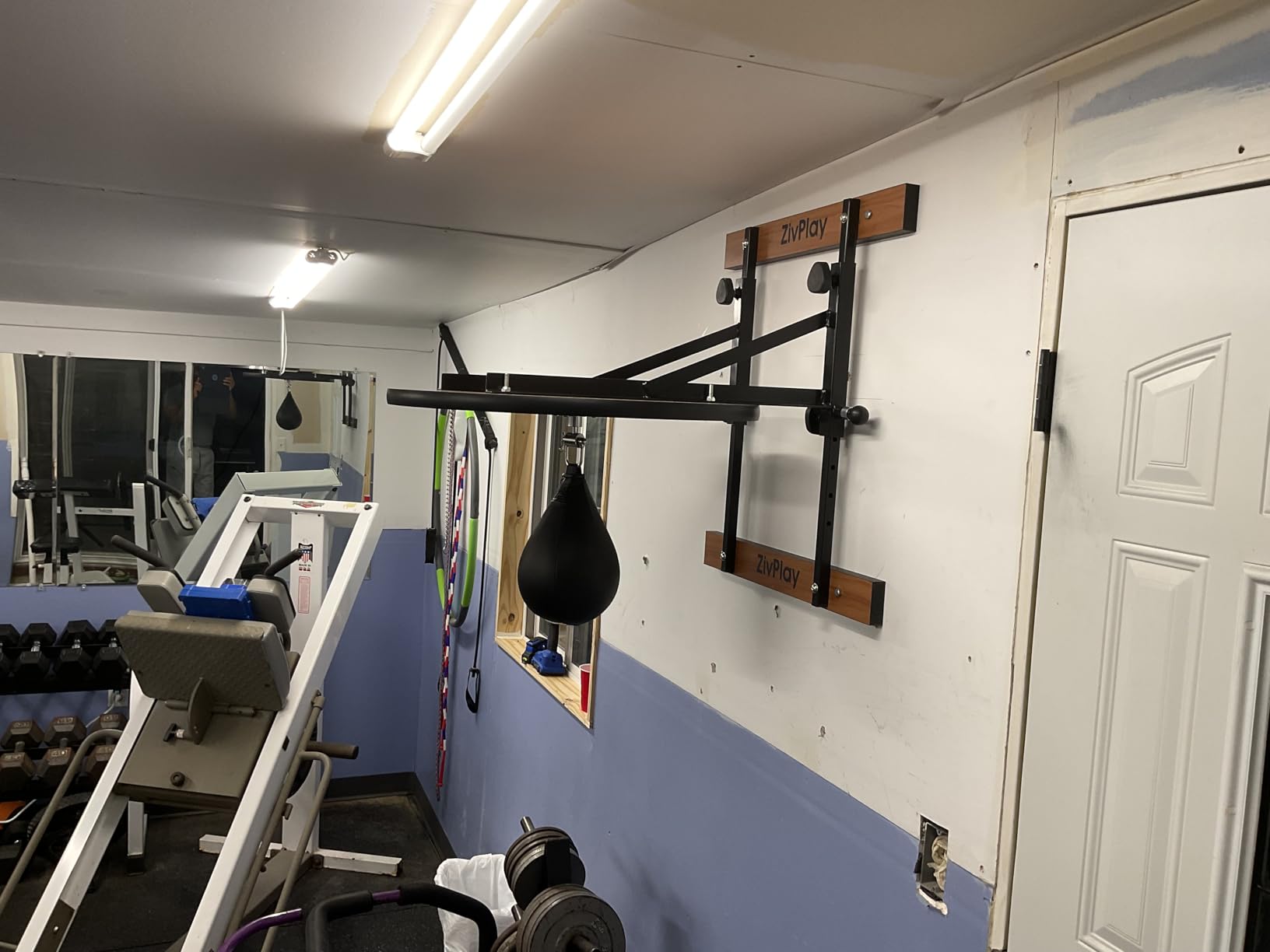Speed Bag Platform for Boxing Speed Bag Stand Wall Mount Punching Bag Kit | Includes Speed Bag and Air Pump Adjustable Height 360 degree Swivel Board Size 24 Inch customer photo 2