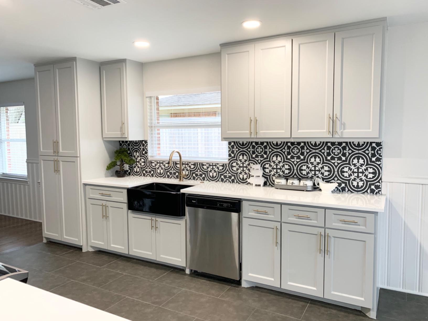 Lordear White Farmhouse Sink 33 Inch Apron Front Reversible Solid Fireclay 33x20x10 Farm House Farmers Farm Style Sinks customer photo 1