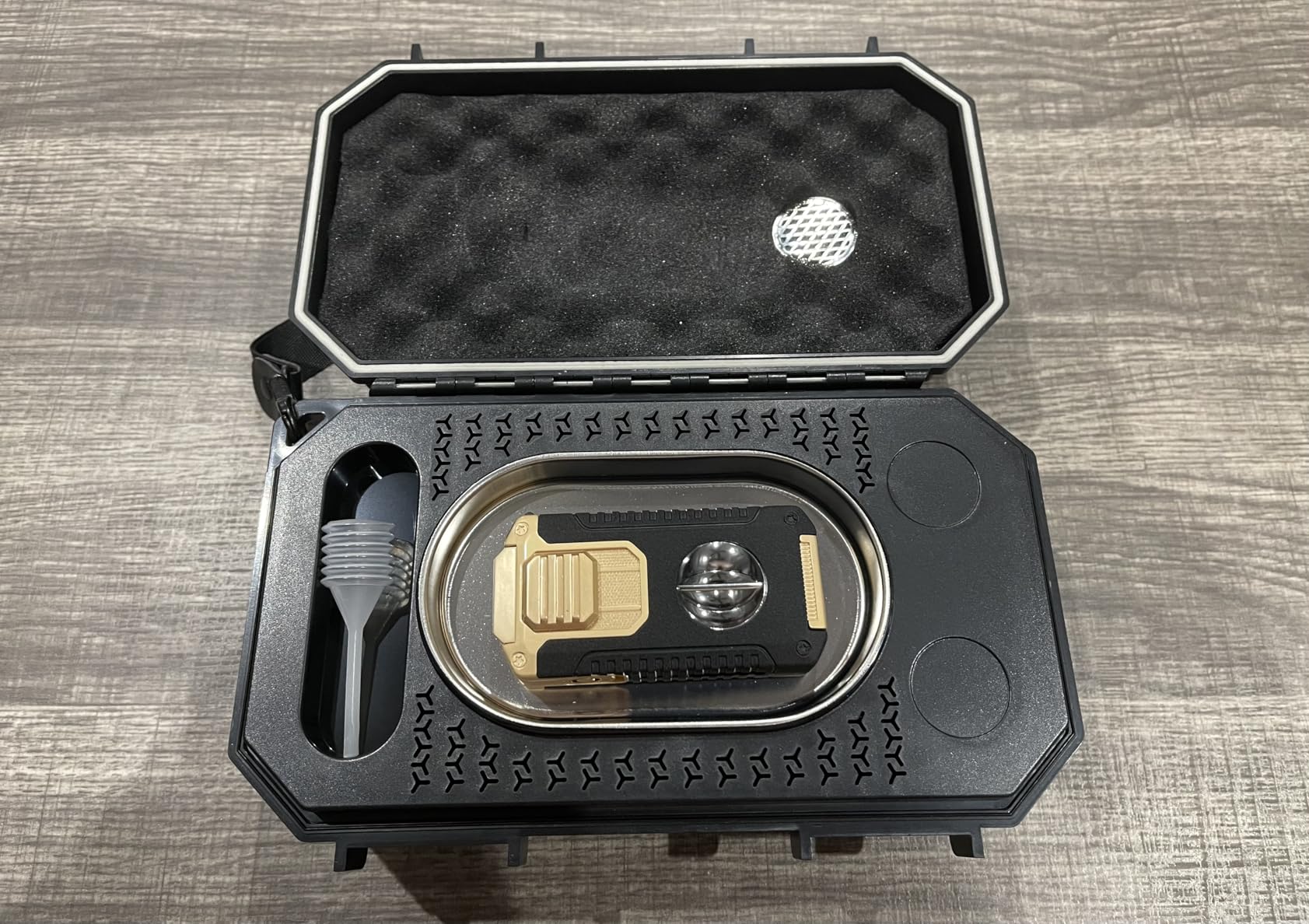 Travel Cigar Humidor Box set with Cigar Ashtray, Cigar Torch Lighter, Built-in V Cutter & Punch & Holder & Draw Enhancer Tool, Humidifier & Hygrometer, Portable Travel Cigar Case, Cigar Gifts for Men customer photo 1