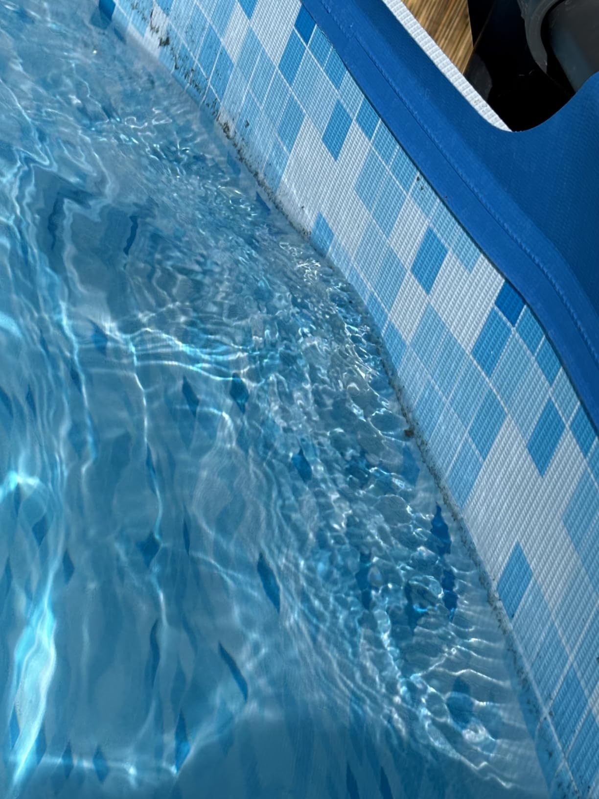 UIRWAY 500D Winter Pool Cover 18FT Round [Upgraded Heavy Duty Thick Fabric] | New Super Windproof Gel-Coated Tarp Straps, Fit Round Pool Covers for Above Ground Pools, Snug Fit, Tear & UV Resistant customer photo 1
