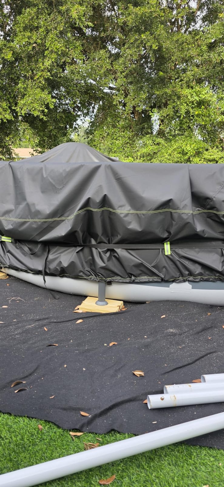 UIRWAY 500D Winter Pool Cover 18FT Round [Upgraded Heavy Duty Thick Fabric] | New Super Windproof Gel-Coated Tarp Straps, Fit Round Pool Covers for Above Ground Pools, Snug Fit, Tear & UV Resistant customer photo 2