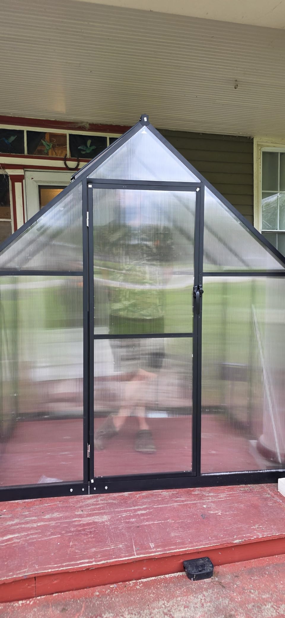 5.5X4FT Greenhouse with Thermometers, Small Greenhouse for Outdoors | Polycarbonate Green House for Outside with Lockable Hinged Door, Easy Assembly Walk-in Greenhouse with Roof Vent for Backyard customer photo 1