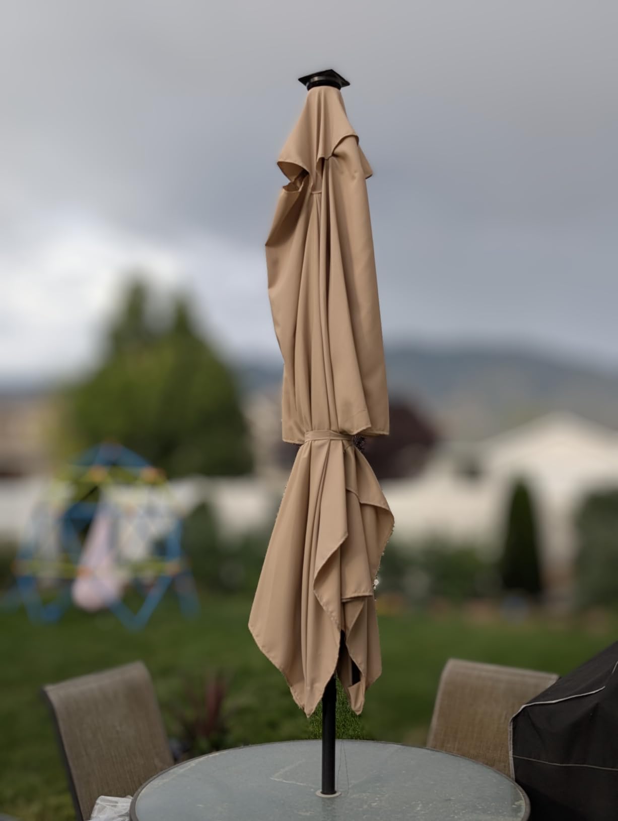 Yaheetech 6.5x10FT Rectangle Patio Umbrella w/Solar Lights & Easy Tilt, Tan | LED-Light for Day&Night Use, UV Protection&Water-Resistant Fabric, Push Button Tilt&Crank for Garden Pool Deck Backyard customer photo 1