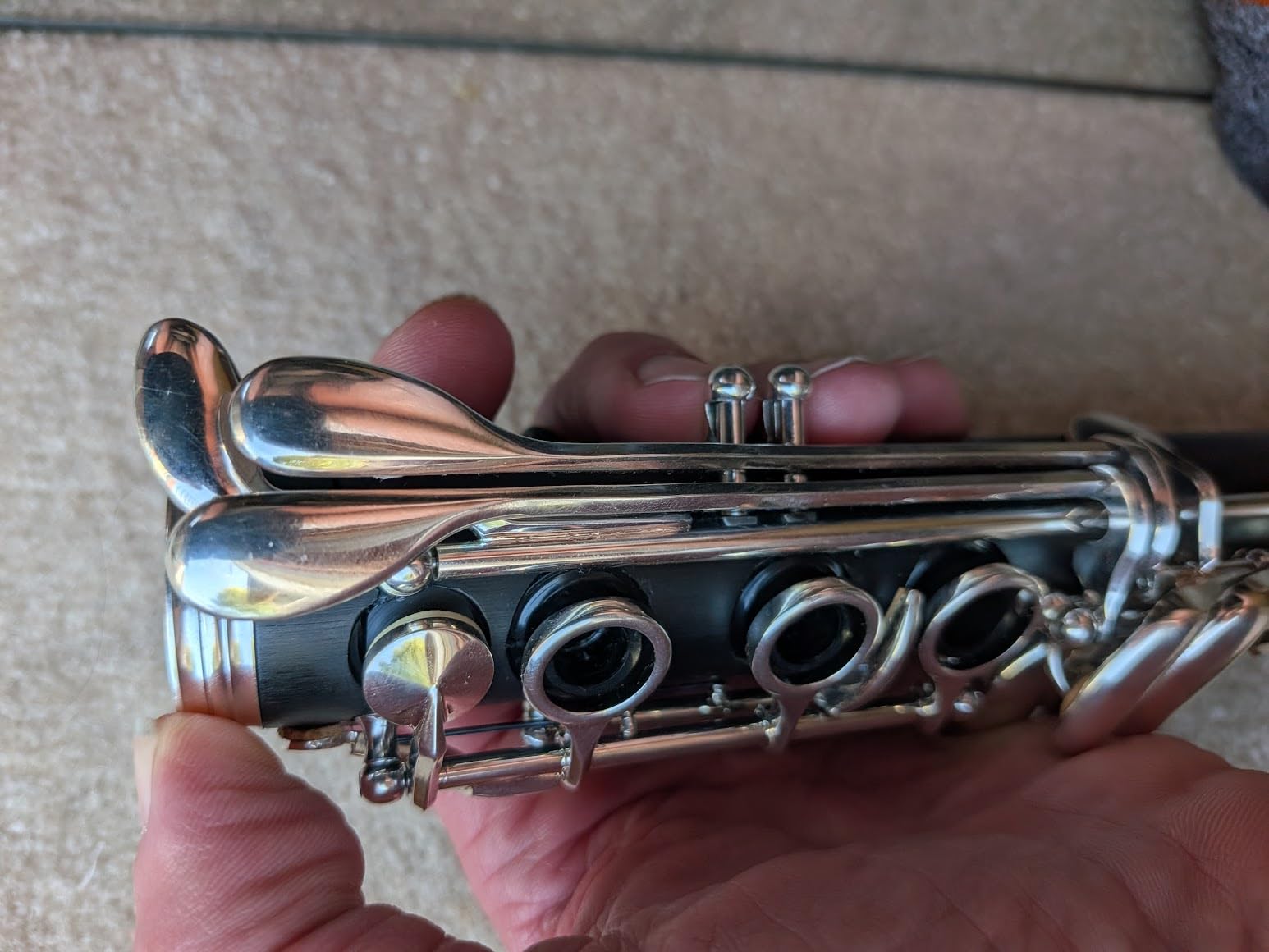 Herche Clarinet Bb Superior X5 - Upgraded - Educator Approved - Intermediate - ABS Resin - Silver-Plated Nickel-Silver Keys - Free Service Plan customer photo 2