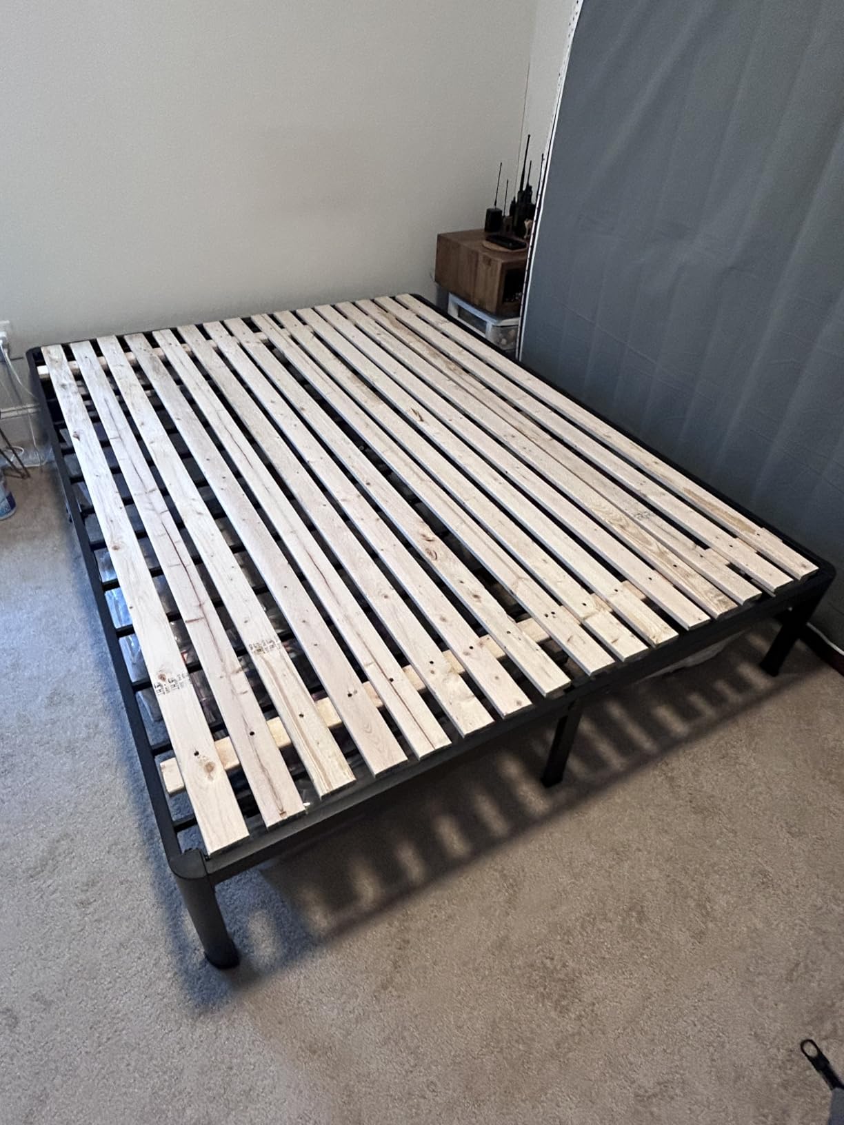 VIPSHOW 14 Inch Queen Heavy Duty 3500 lbs Bed Frame with Round-Corner Legs & Anti-Squeak Design - Quick Assembly Metal Platform, No Box Spring Needed customer photo 2