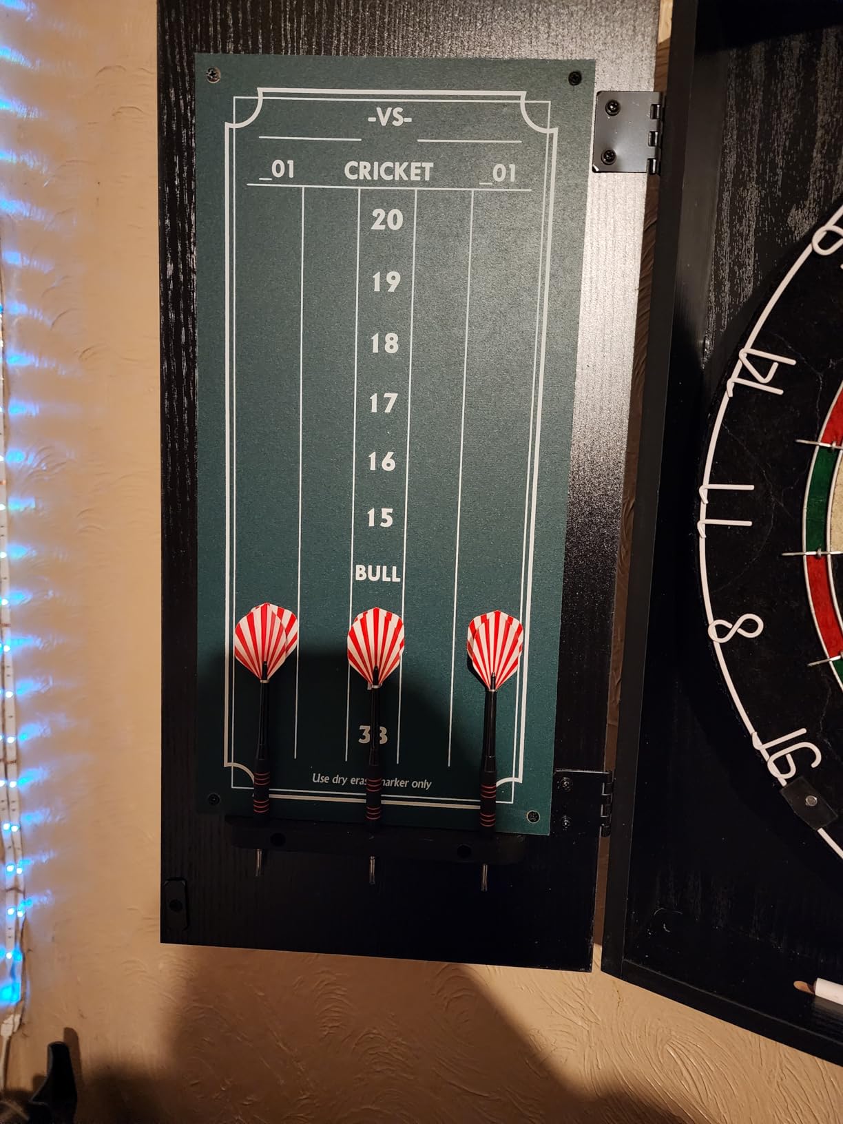 Amazon Basics Regulation Size Dartboard Cabinet Set for Adults, Black customer photo 2