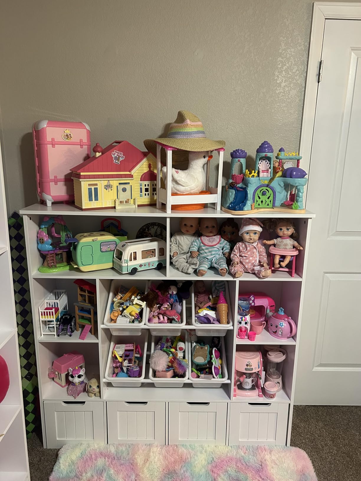FINETONES Toy Storage Organizer with Movable Drawer Toy Organizer for Kids | Toy Organizers and Storage with 6 Toy Bins, Large Kids Bookshelf Toy Chest with Hidden Wheels for Playroom, White customer photo 1