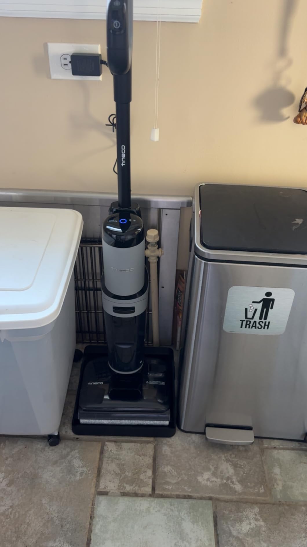 Tineco Floor ONE i5 Stretch Wet Dry Vacuum Cleaner, Vacuum & Mop in One Step, 20kpa Powerful Suction, 180 deg Lay-Flat Design, Anti-Tangle Design, Dual-Sided Edge Cleaning, Up to 30 Minutes Runtime customer photo 2