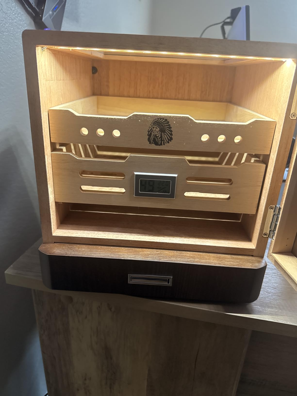 XIFEI Cigar Humidor Cabinet, Glass Top & Adjustable LED Lighting, Digital Hygrometer, 2 Humidifiers, Cigar Tube, Desktop Cedar Wood Humidor with Accessory Drawer for 80-100 Cigars, Ideal Men's Gift customer photo 1