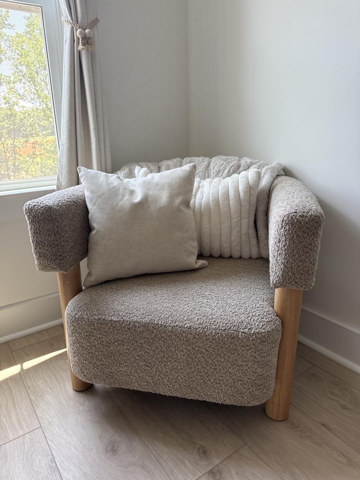 Christopher Knight Home Carly Low Profile Accent Chair, Round Backrest Side Chair, Living Room Armchair with Boucle Fabric Cushion, Comfy Reading Chair for Bedroom, Wooden Single Lounge Sofa, Light Camel customer photo 1