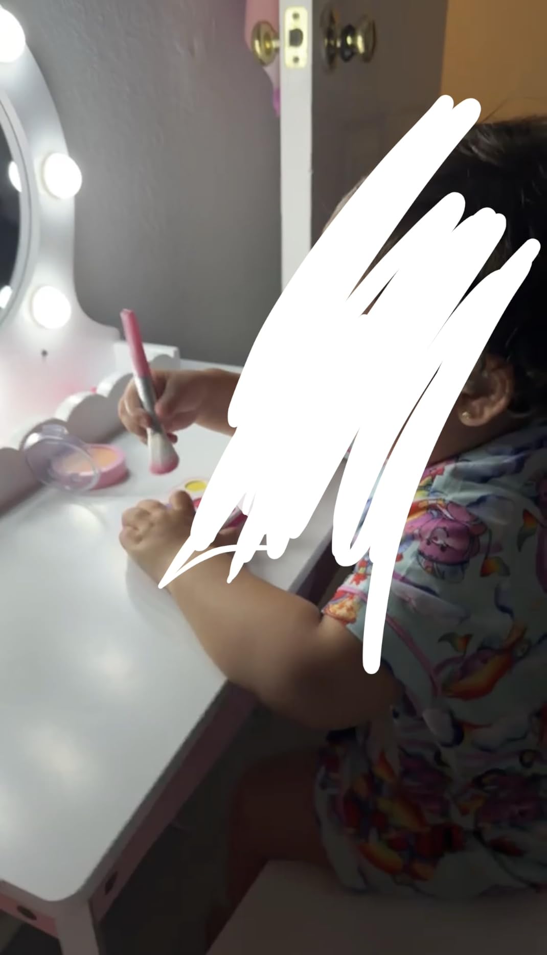 MU Kids Vanity Set with Lighted Mirror and Stool, Kids Make Up Vanity Desk with Storage Space, Wing Pattern for Little Girls, Toddler Princess Makeup Dressing Table with Chair Set, Pink customer photo 1