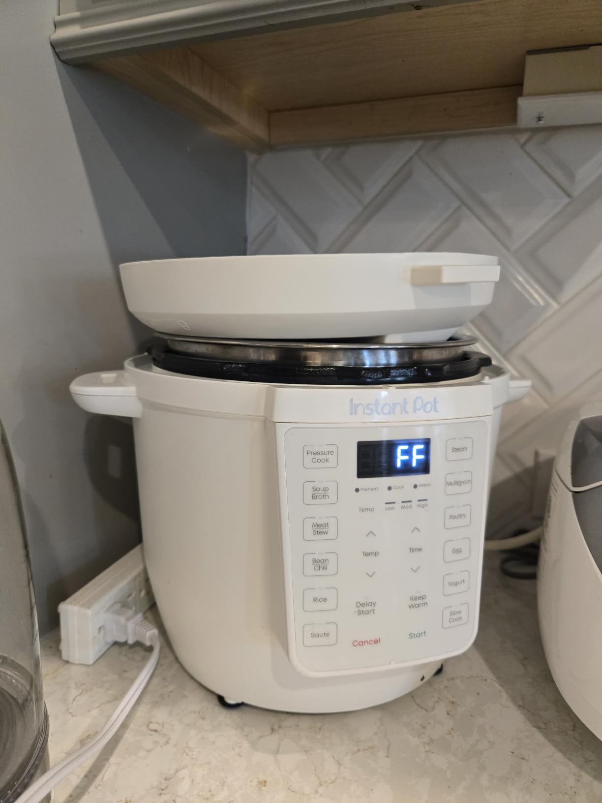 Instant Pot 4QT RIO Mini 7-in-1 Multi-Cooker, Pressure Cooker, Slow cook, Sauté, Steam, Rice Maker, Yogurt, & Warmer, Black, 4 Quarts customer photo 2