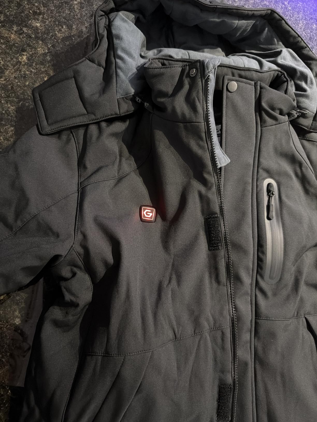 VERGOO Graphene Mens Heated Jackets with 18400mAh Battery Pack Winter Waterproof Electric Self Heating Coat with Hood customer photo 2