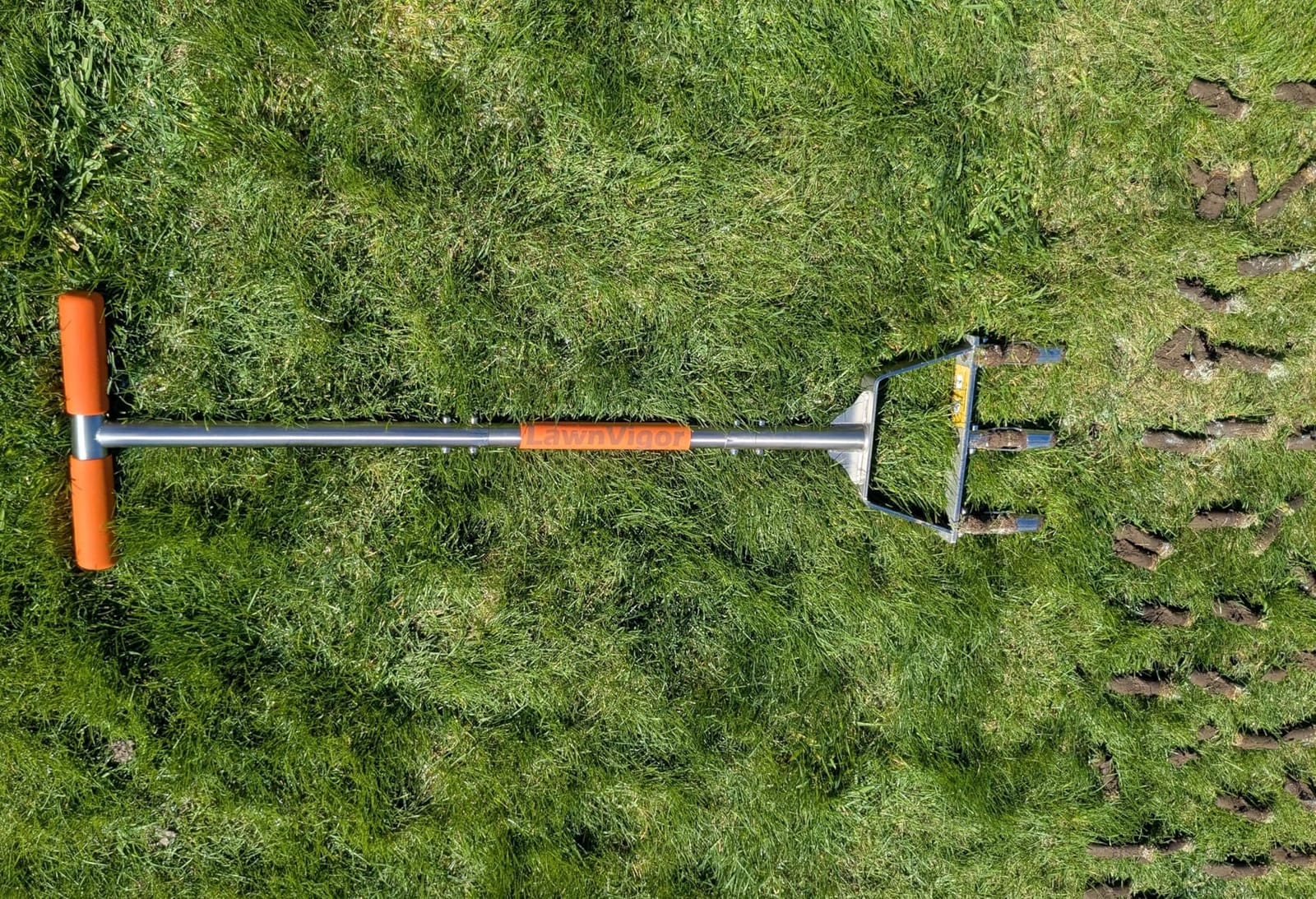 Manual Core Aerator Lawn Tool - Lawn Aerator Tool with 3 Hollow Tines, Semi-Assembled Grass Aerator Core Aeration Tool for Lawn, Yard Plug Aerator for Lawn Care Compacted Soil - Orange customer photo 1
