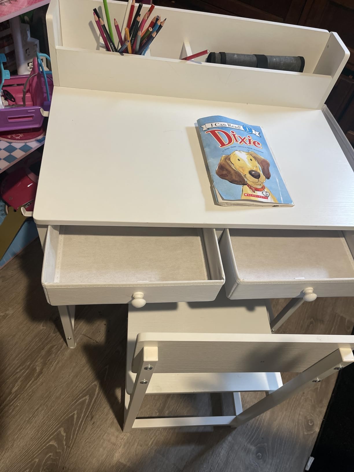 BOLUO White Kids Desk and Chair Set for 5-8 Year Old, Small Child Desk with Fabric Drawer, Children Study Table with Storage Toddler Girls Boys customer photo 2