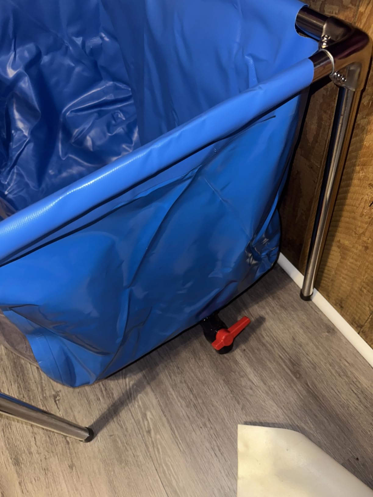 PVC Fish Pond, Above Ground Fish Tank, Goldfish/Koi Pond with Clear Viewing Panel (152 Gallon) customer photo 1