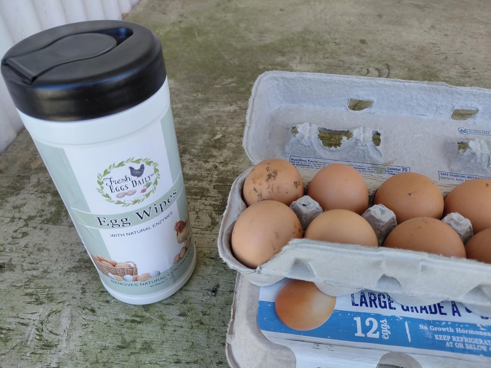 Fresh Eggs Daily Egg Wipes - Enzyme-Based Egg Cleaner for Backyard Chickens, No Rinse Needed, Natural Enzyme Formula - 40 Natural Cleaning Wipes customer photo 1