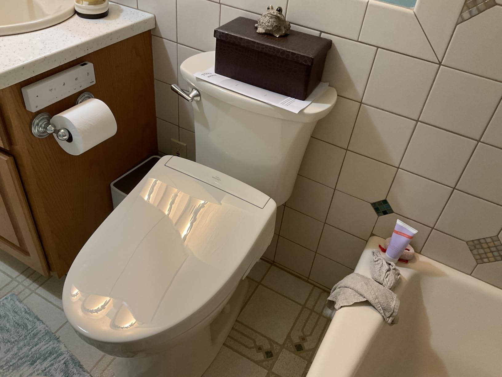 TOTO WASHLET S5 Electronic Bidet Toilet Seat with Instantaneous Water Heating, PREMIST and EWATER+ Wand Cleaning, Elongated, Cotton White - SW3446#01 customer photo 2