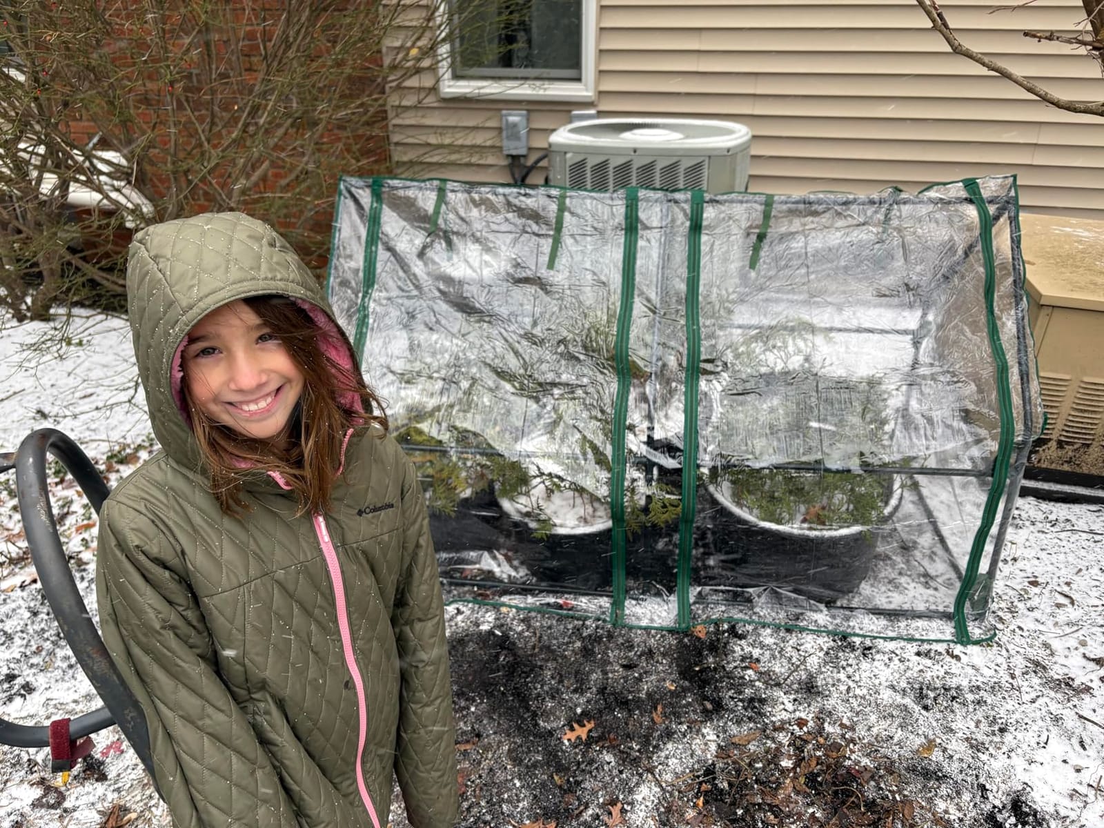 Gardzen Mini Greenhouse with Waterproof Bottom 36.2