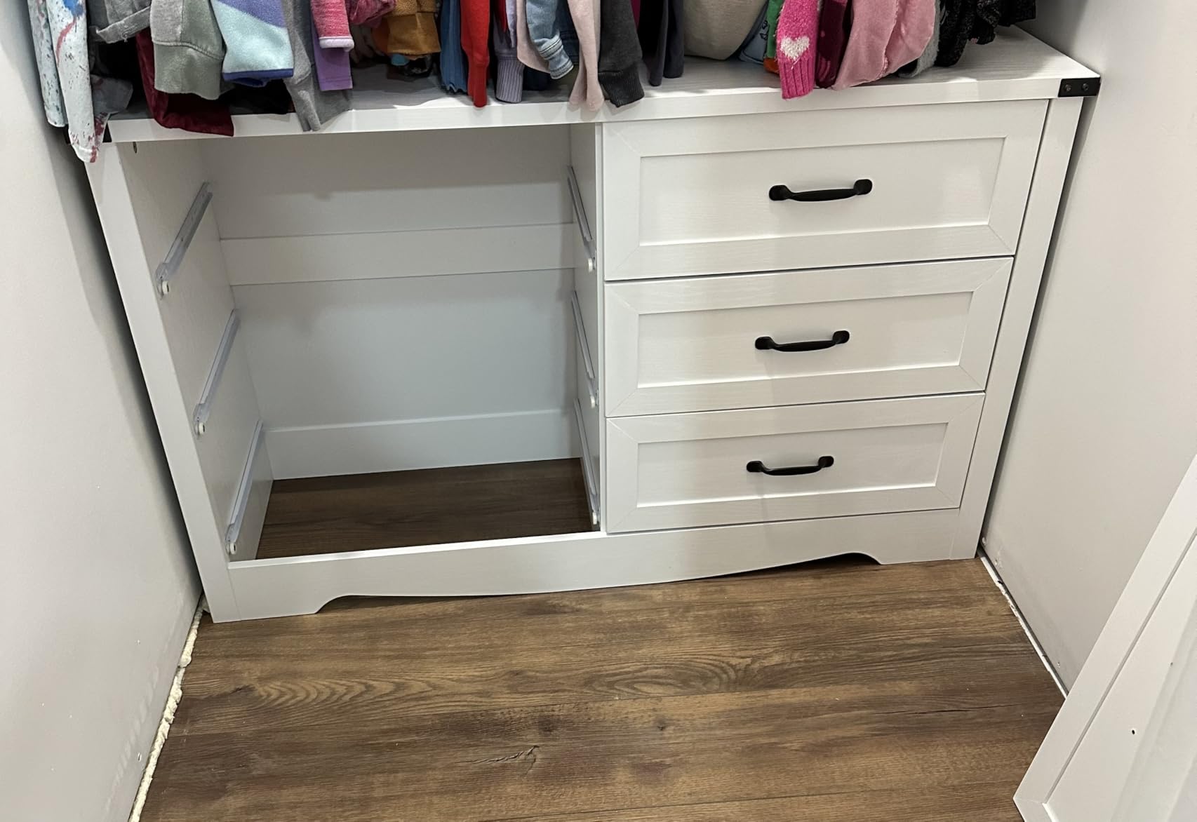 BORNOON 8-Drawer Dresser for Bedroom, Modern Wooden Chest of Drawers with Metal Handles, Anti-Tipping Design customer photo 1