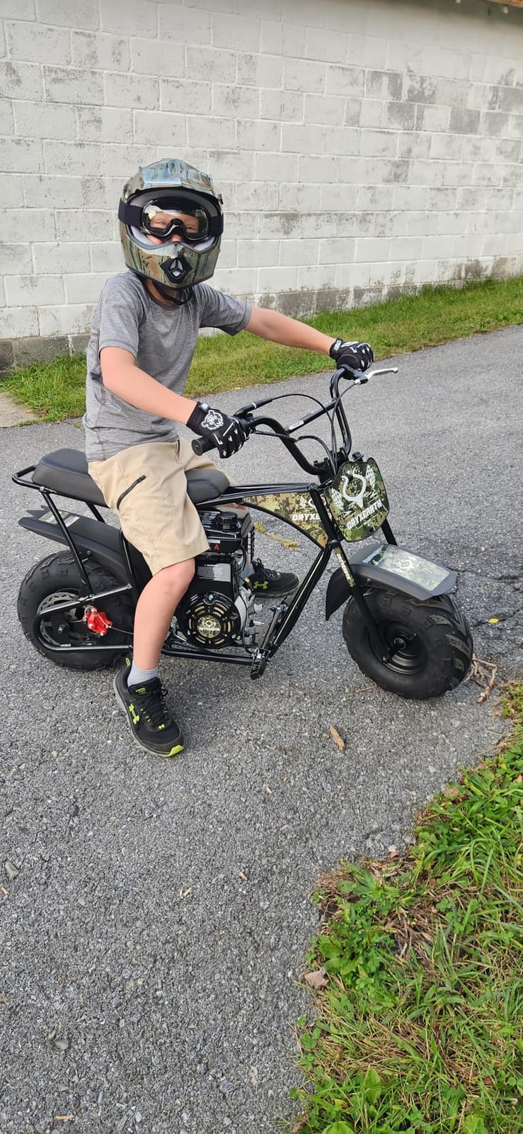 Oryxearth BRM100 Mini Dirt Gas Bike 105CC 4-Stroke Off Road for Teens Adult | 3.5HP EPA-Approved Engine, Up to 30 Mph, 145/70-6 Knobby Fat Tires, Pull-Start, 90% Assembled, Support 220 LBS, Max, Black customer photo 2