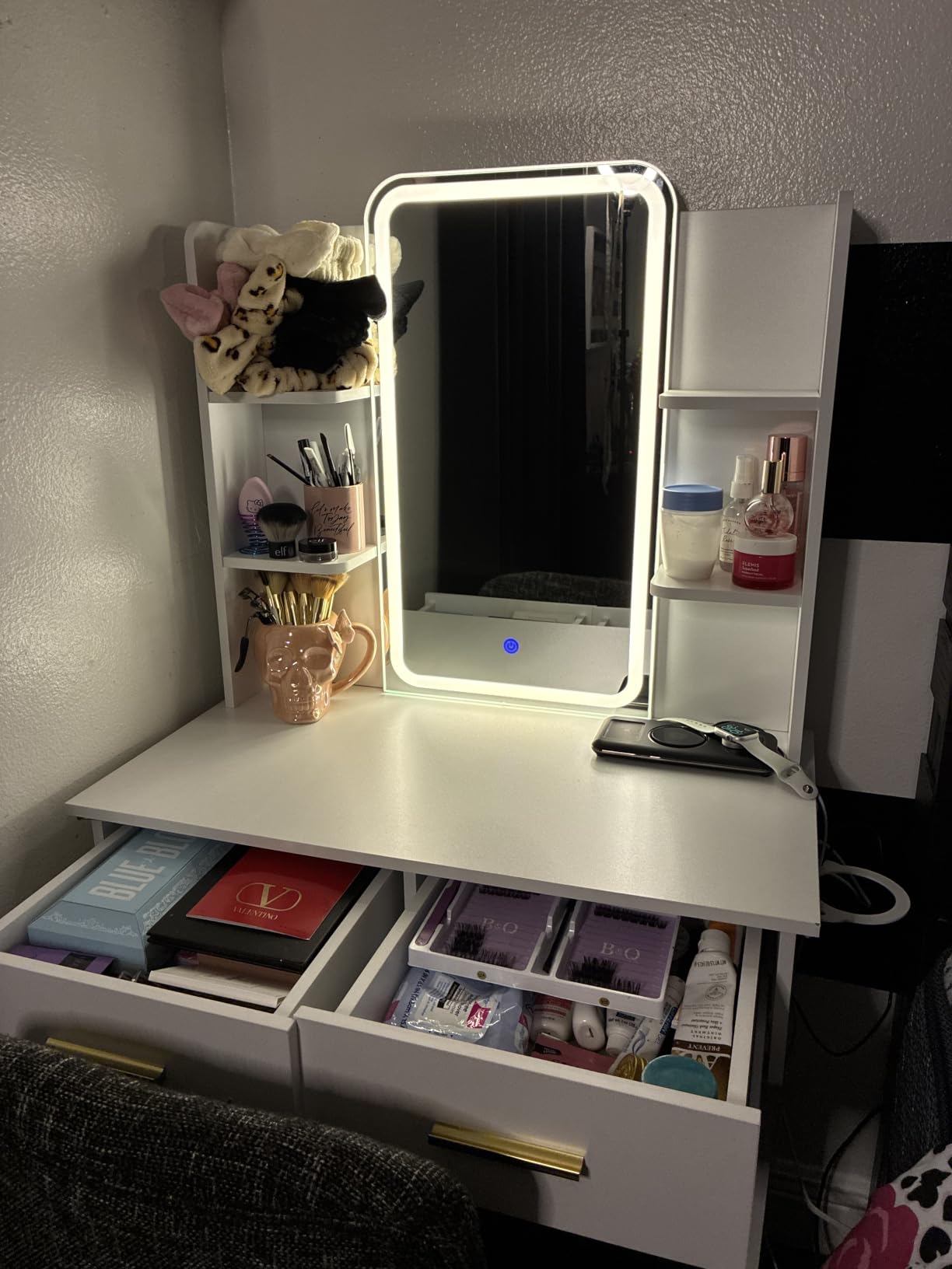 Vanity Desk with LED Lights Mirror & Power Outlet, Small Makeup Vanity Table Set with Storage Drawers & Chair, 3 Lighting Modes & Adjustable Brightness, Dressing Table for Women Girls Bedroom, Oak customer photo 1