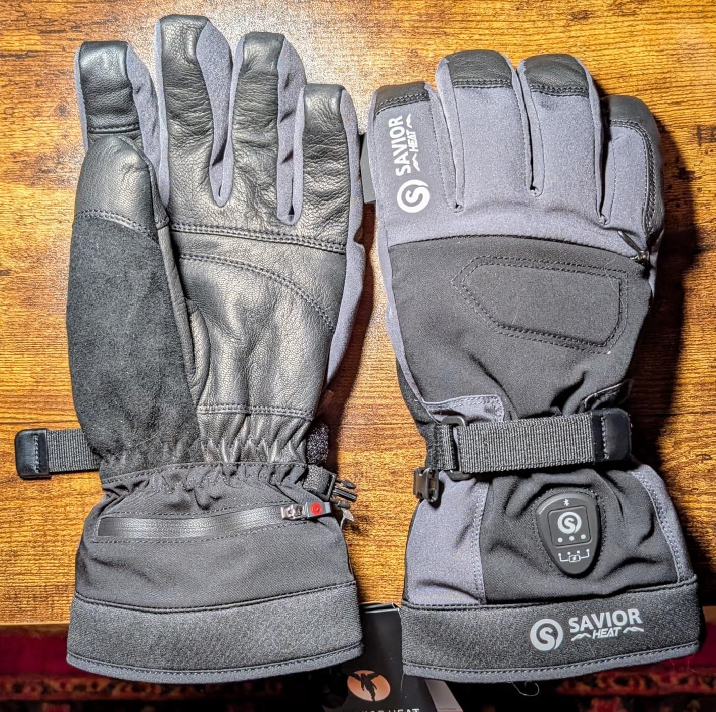 SAVIOR HEAT 3.0 Heated Ski Gloves for Men & Women, 7.4V 3000mAh Anti-Freeze Battery, PD Fast Charging & Bluetooth APP Control, Waterproof Goat Leather, 3M Thinsulate customer photo 1