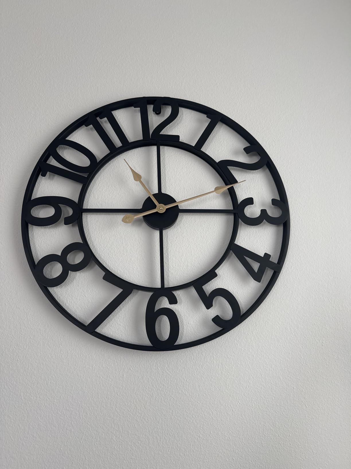 Vantic 32 Inch Large Wall Clock, Roman Numeral Metal Oversized Wall Clocks | Vintage Round Modern Metal Wall Clock for Living Room Decor, Bedroom & Kitchen, Silent/Non Ticking/Battery Operated customer photo 1