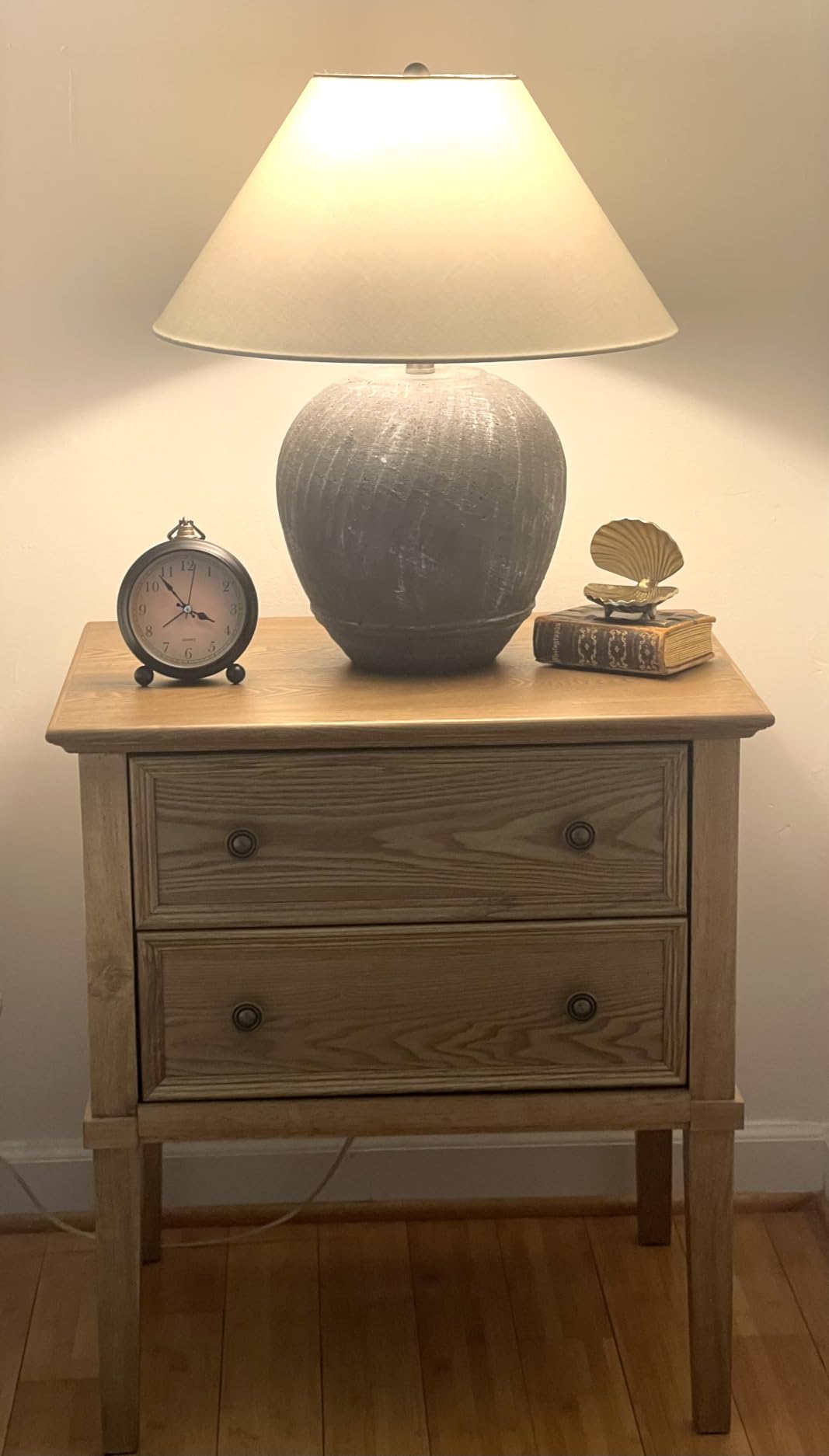 IKENO Solid Wood Nightstand with Charging Station, Wooden End Table with 2 Solid Wood Drawers, Farmhouse Style Side Table for Bedroom customer photo 1