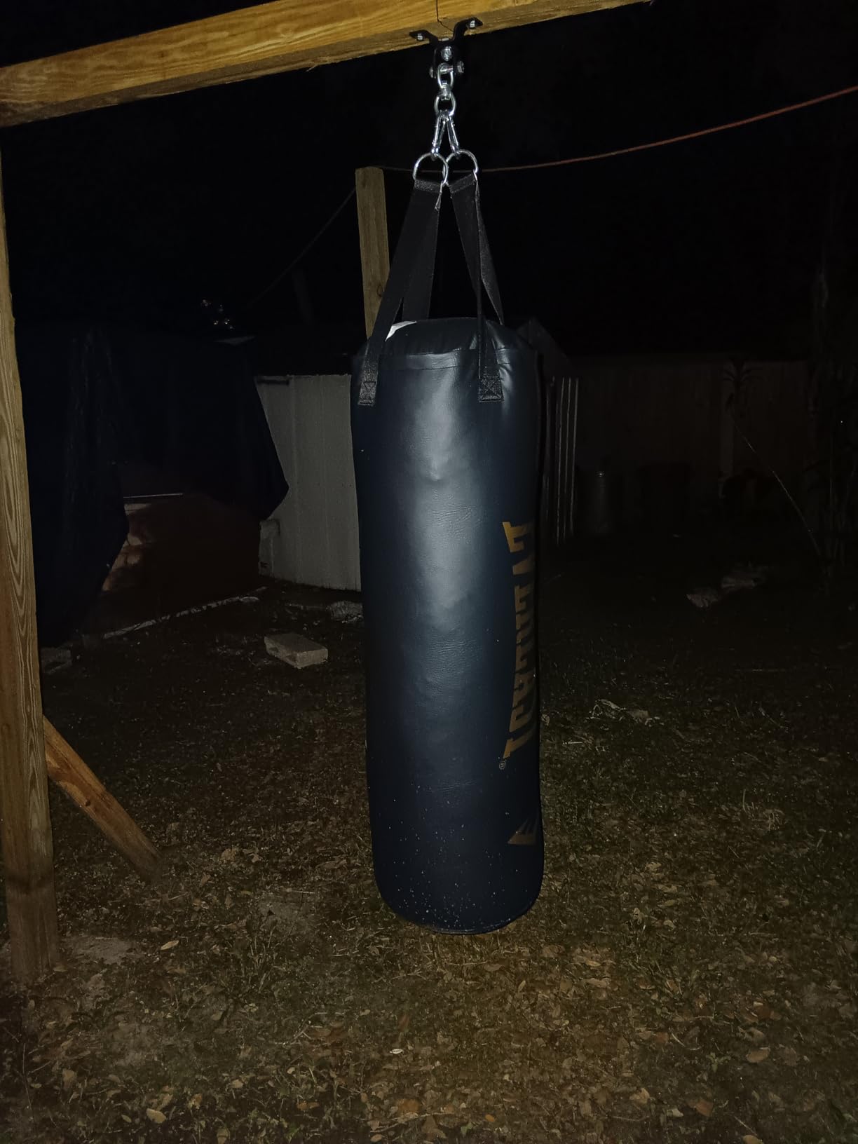 Everlast Elite Punching Bag | Durable Boxing MMA, Adults | Muay Thai customer photo 2